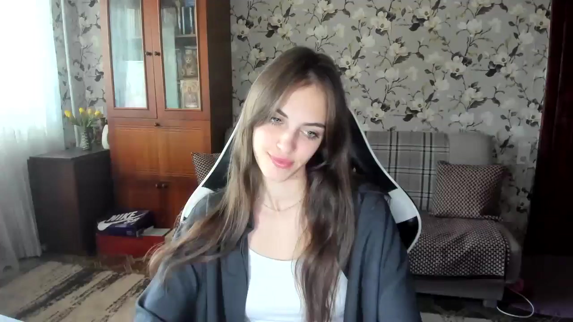 Gallery image thumbnail from Dashamoxy's myfreecams stream on, 09/19/2025, 13:02 image 6 of 20