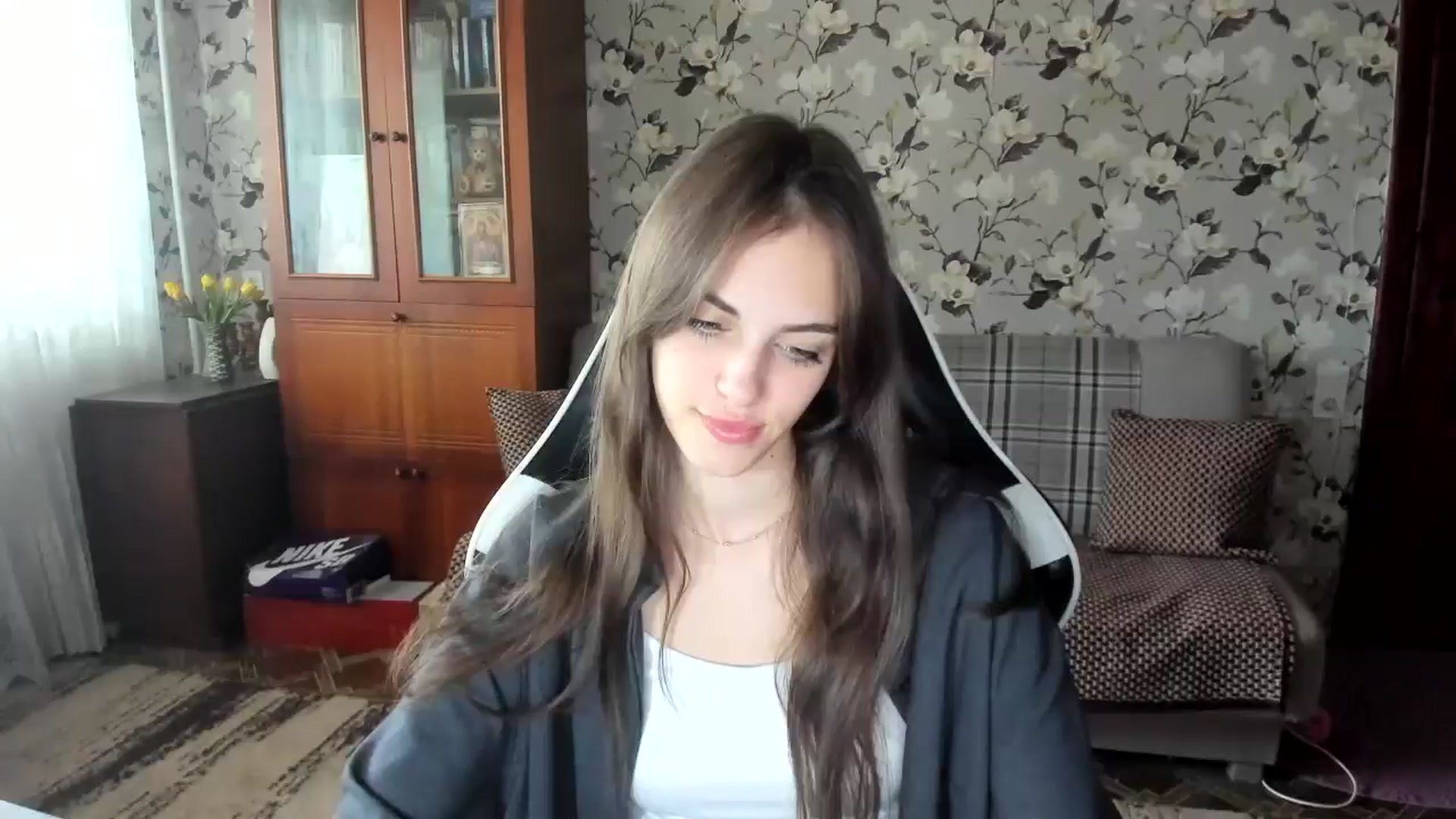 Gallery image thumbnail from Dashamoxy's myfreecams stream on, 09/19/2025, 13:02 image 1 of 20