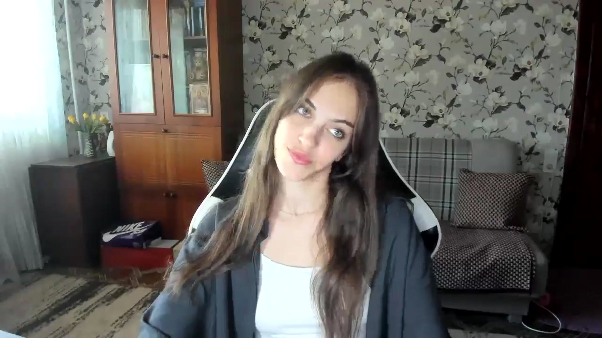 Gallery image thumbnail from Dashamoxy's myfreecams stream on, 09/19/2025, 13:02 image 8 of 20
