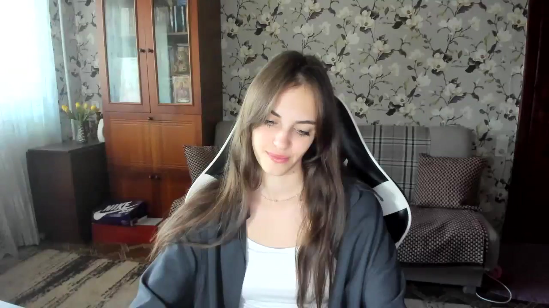 Gallery image thumbnail from Dashamoxy's myfreecams stream on, 09/19/2025, 13:02 image 16 of 20