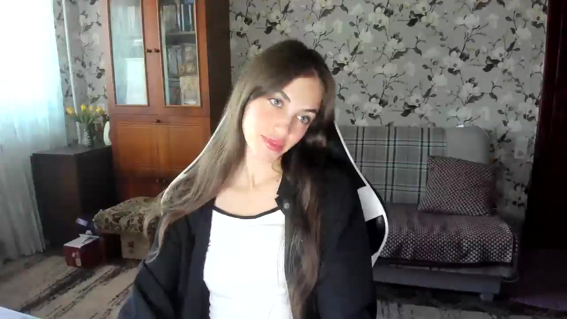 Gallery image thumbnail from Dashamoxy's myfreecams stream on, 09/21/2025, 10:30 image 19 of 20