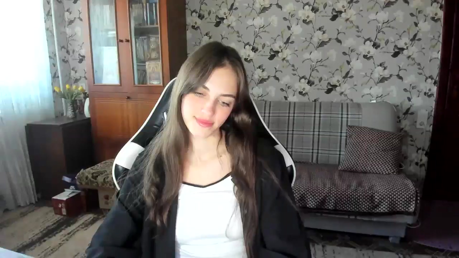 Gallery image thumbnail from Dashamoxy's myfreecams stream on, 09/21/2025, 10:30 image 6 of 20