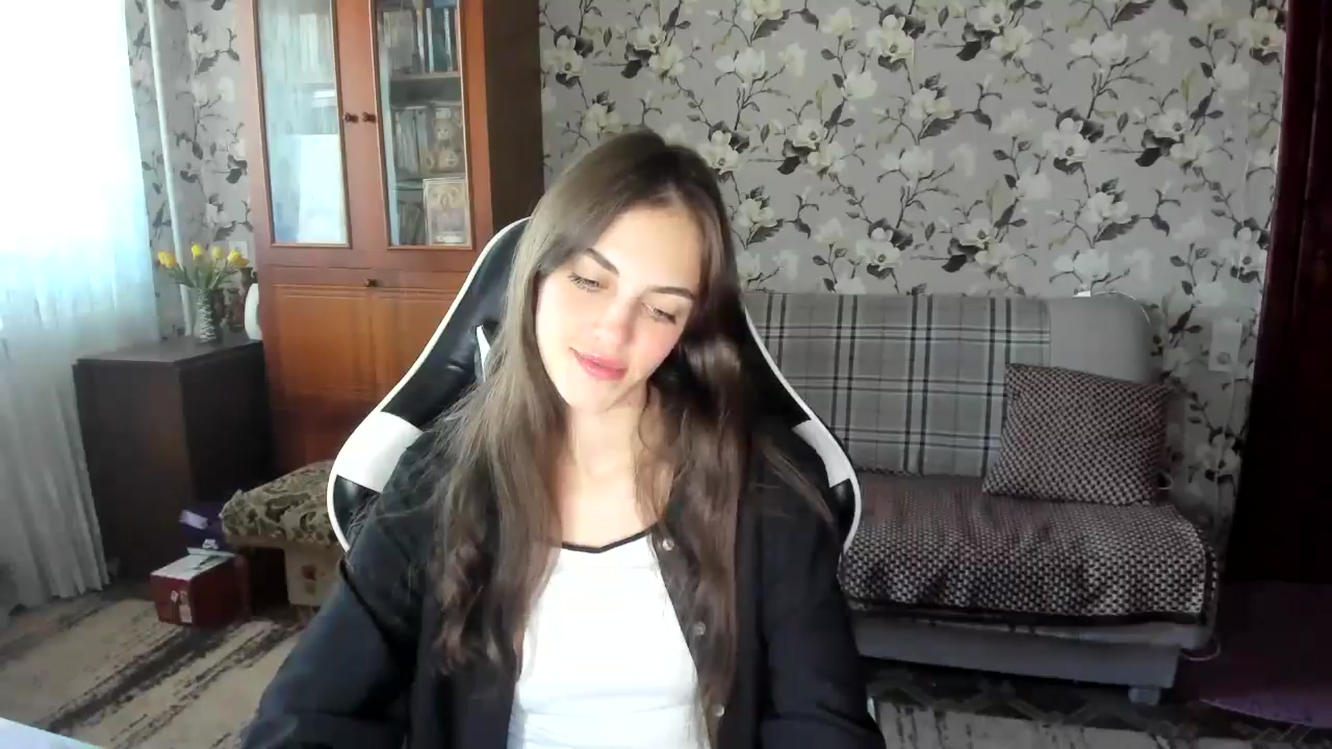Gallery image thumbnail from Dashamoxy's myfreecams stream on, 09/21/2025, 10:30 image 4 of 20