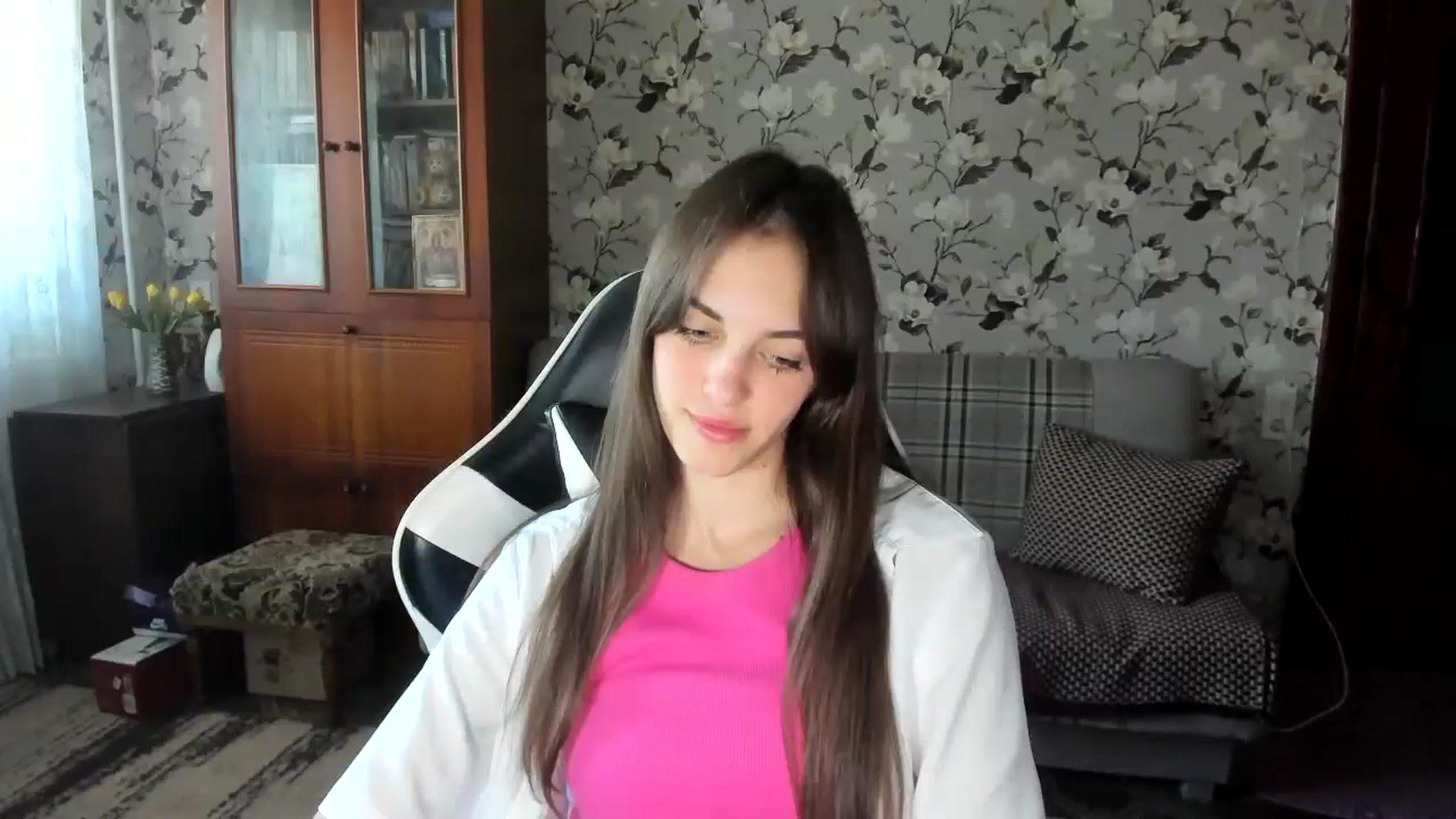 Gallery image thumbnail from Dashamoxy's myfreecams stream on, 09/22/2025, 10:36 image 5 of 20