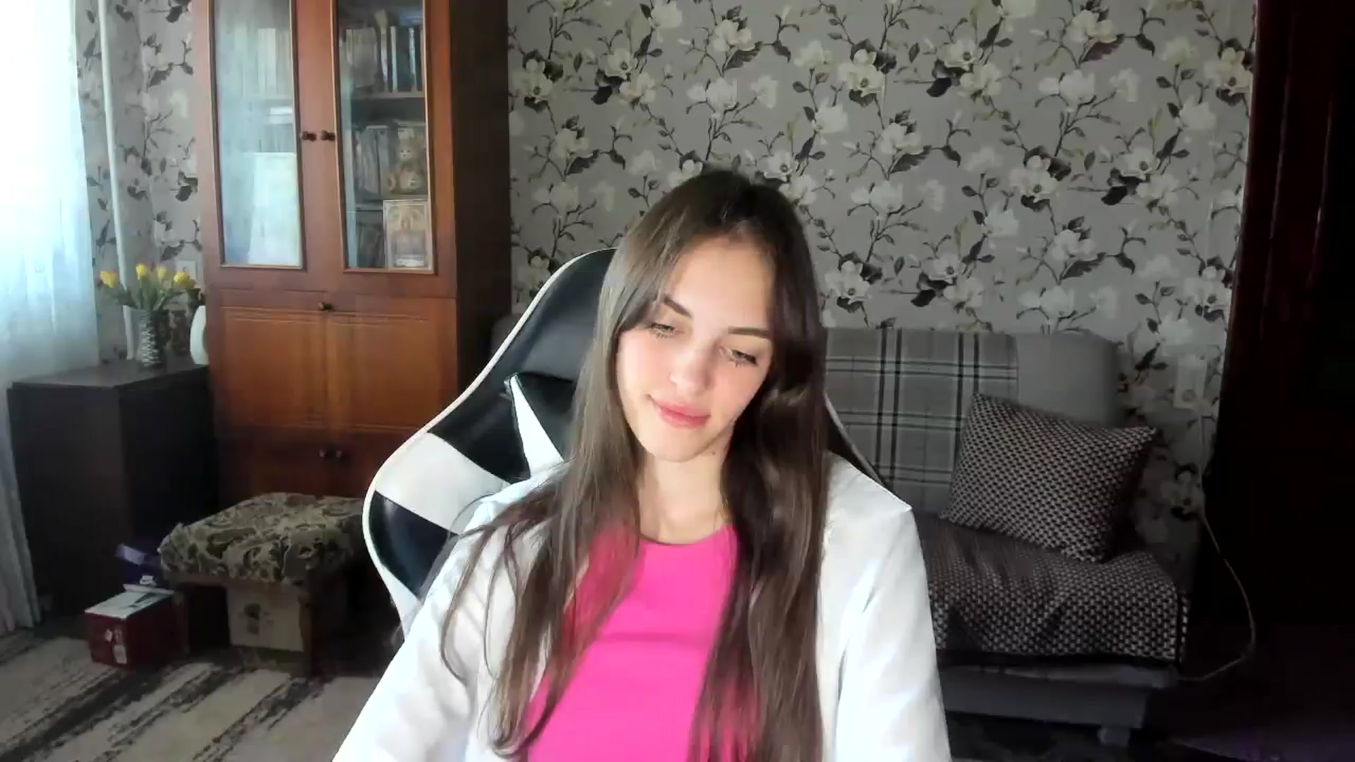 Gallery image thumbnail from Dashamoxy's myfreecams stream on, 09/22/2025, 10:36 image 12 of 20
