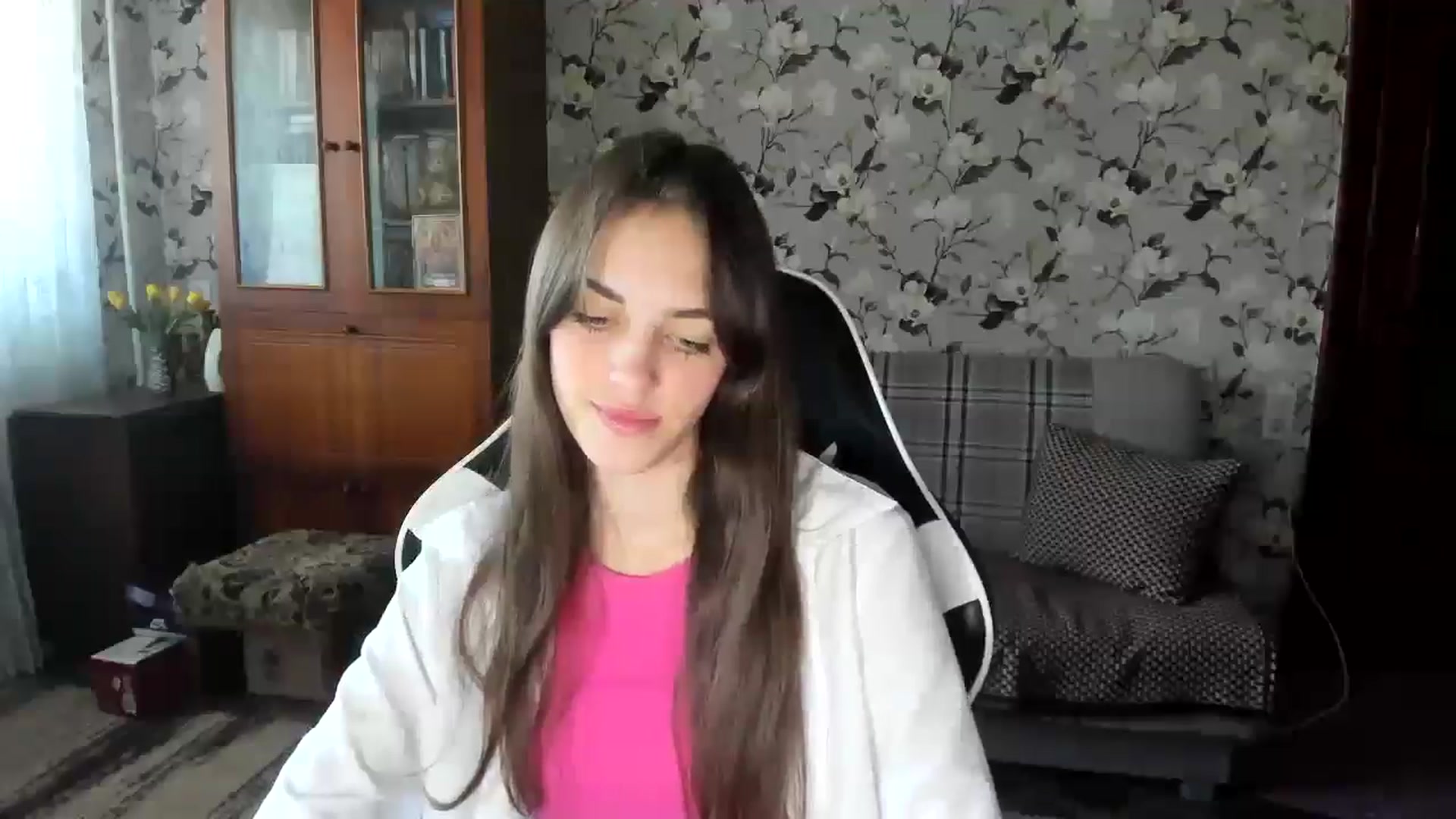Gallery image thumbnail from Dashamoxy's myfreecams stream on, 09/22/2025, 10:36 image 16 of 20