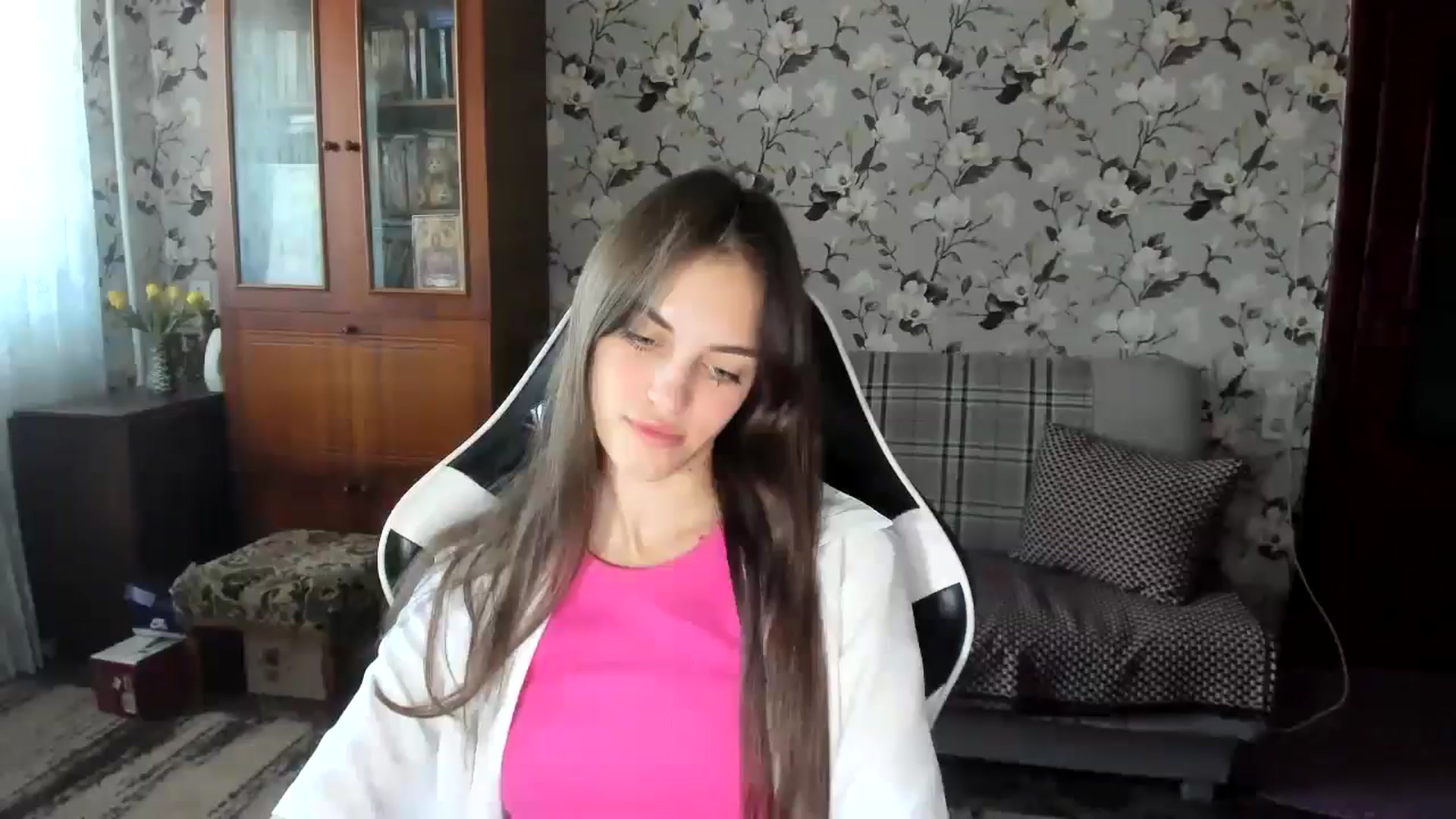 Gallery image thumbnail from Dashamoxy's myfreecams stream on, 09/22/2025, 10:36 image 15 of 20