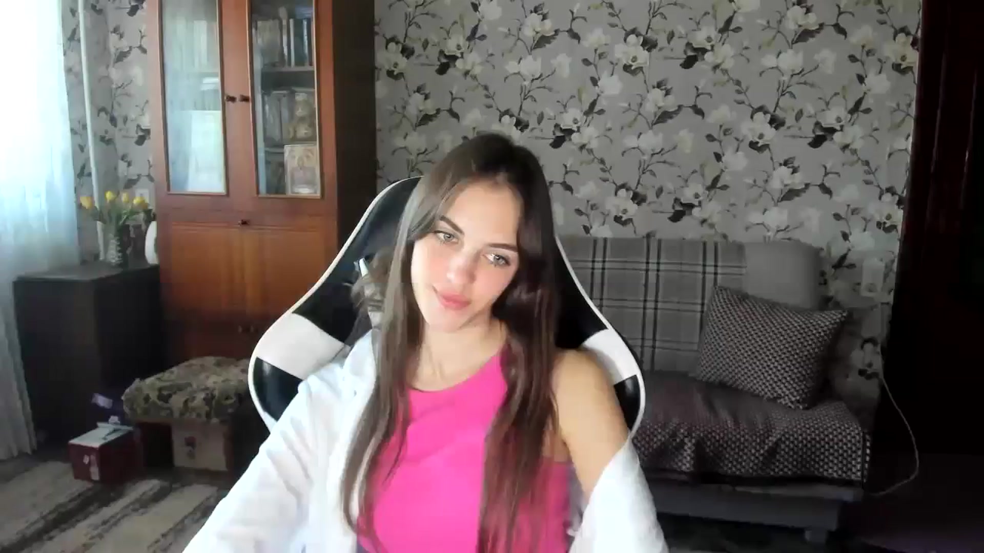 Gallery image thumbnail from Dashamoxy's myfreecams stream on, 09/22/2025, 11:08 image 1 of 20