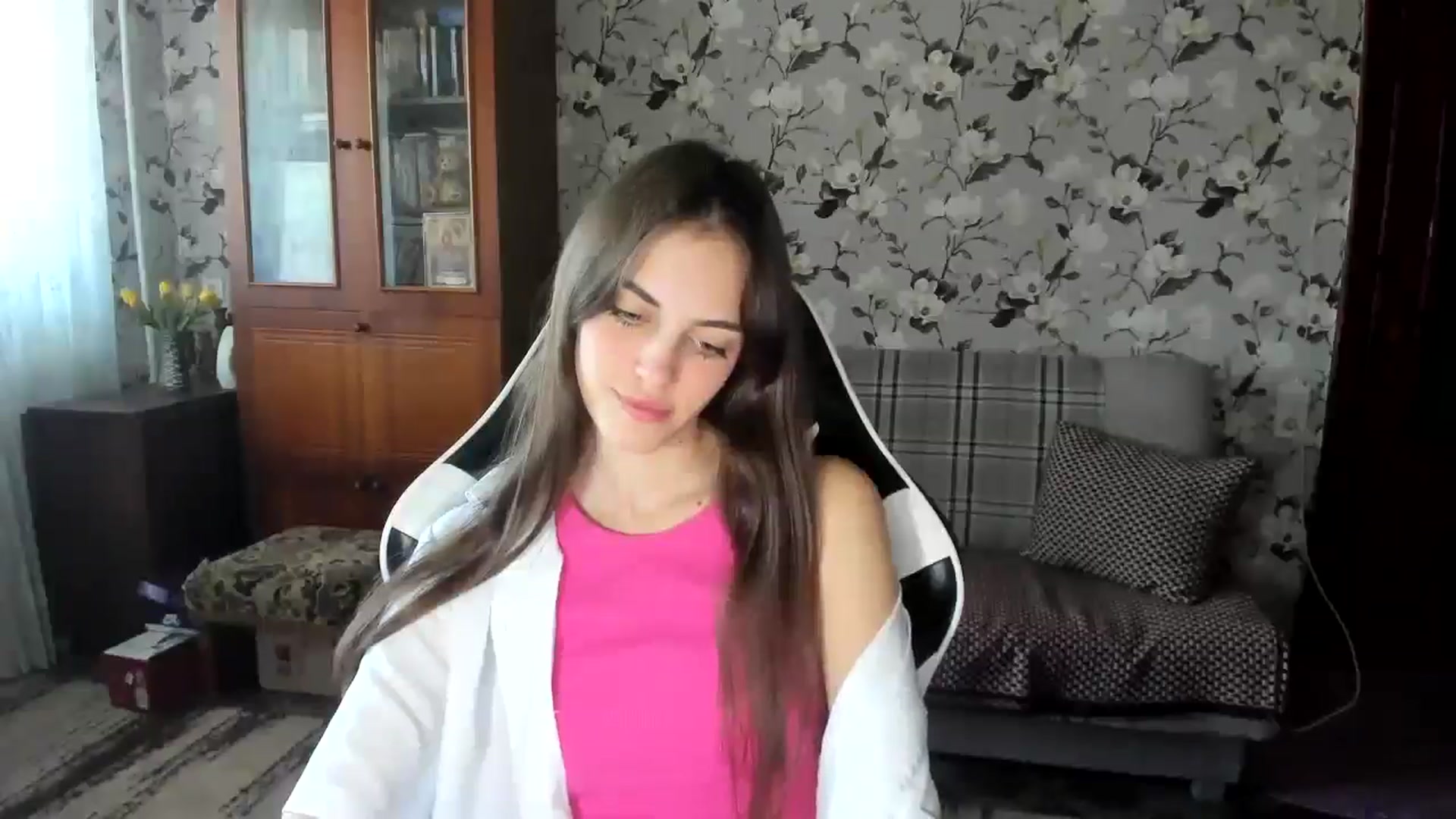Gallery image thumbnail from Dashamoxy's myfreecams stream on, 09/22/2025, 11:08 image 9 of 20