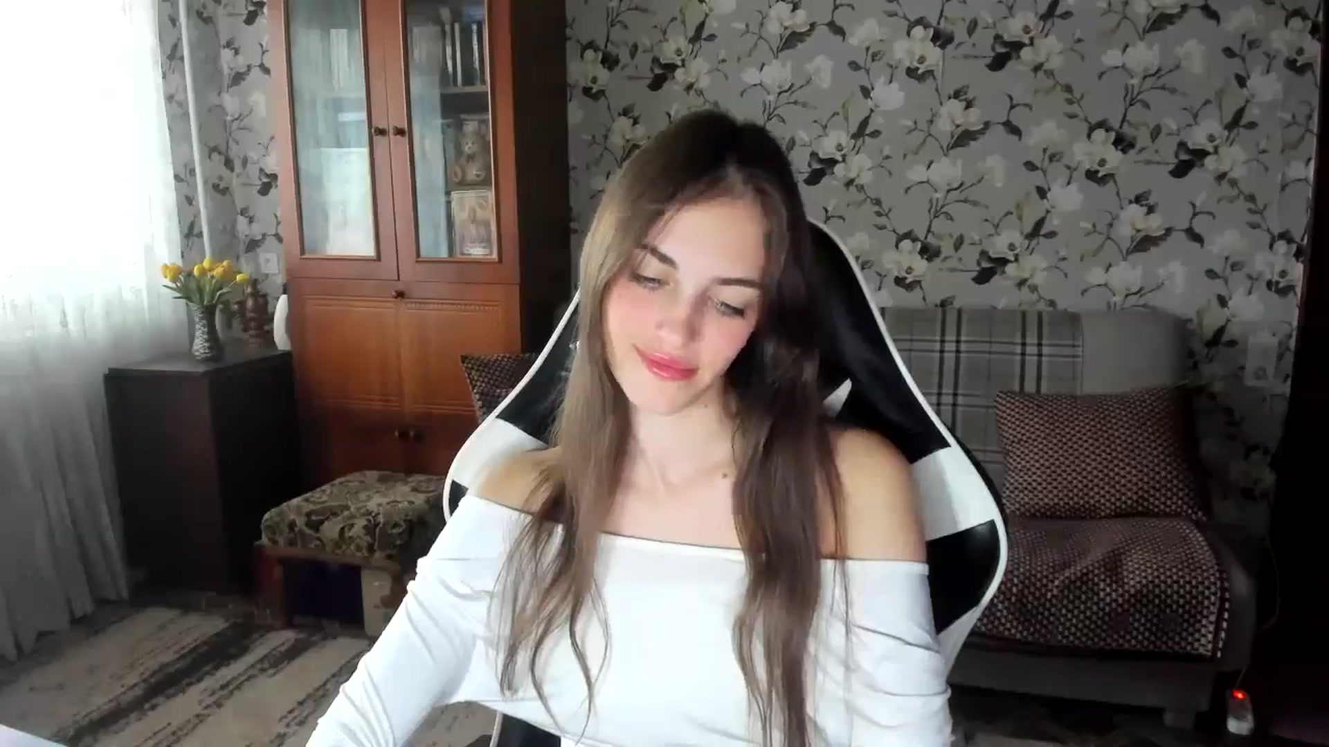 Gallery image thumbnail from Dashamoxy's myfreecams stream on, 09/28/2025, 12:16 image 15 of 20