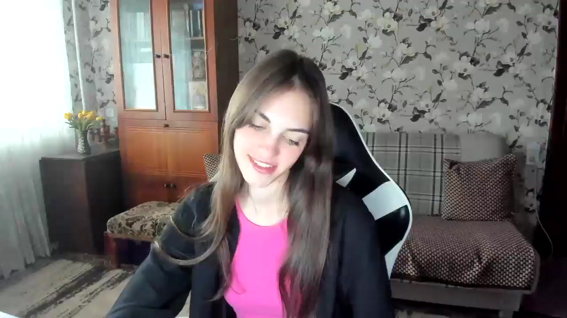 Gallery image thumbnail from Dashamoxy's myfreecams stream on, 09/29/2025, 11:29 image 13 of 20