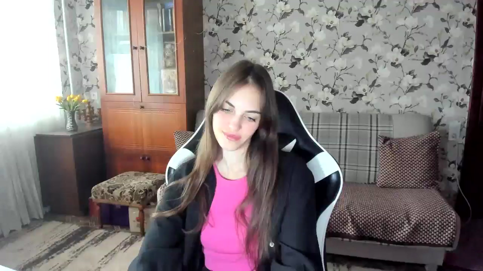 Gallery image thumbnail from Dashamoxy's myfreecams stream on, 09/29/2025, 11:29 image 11 of 20