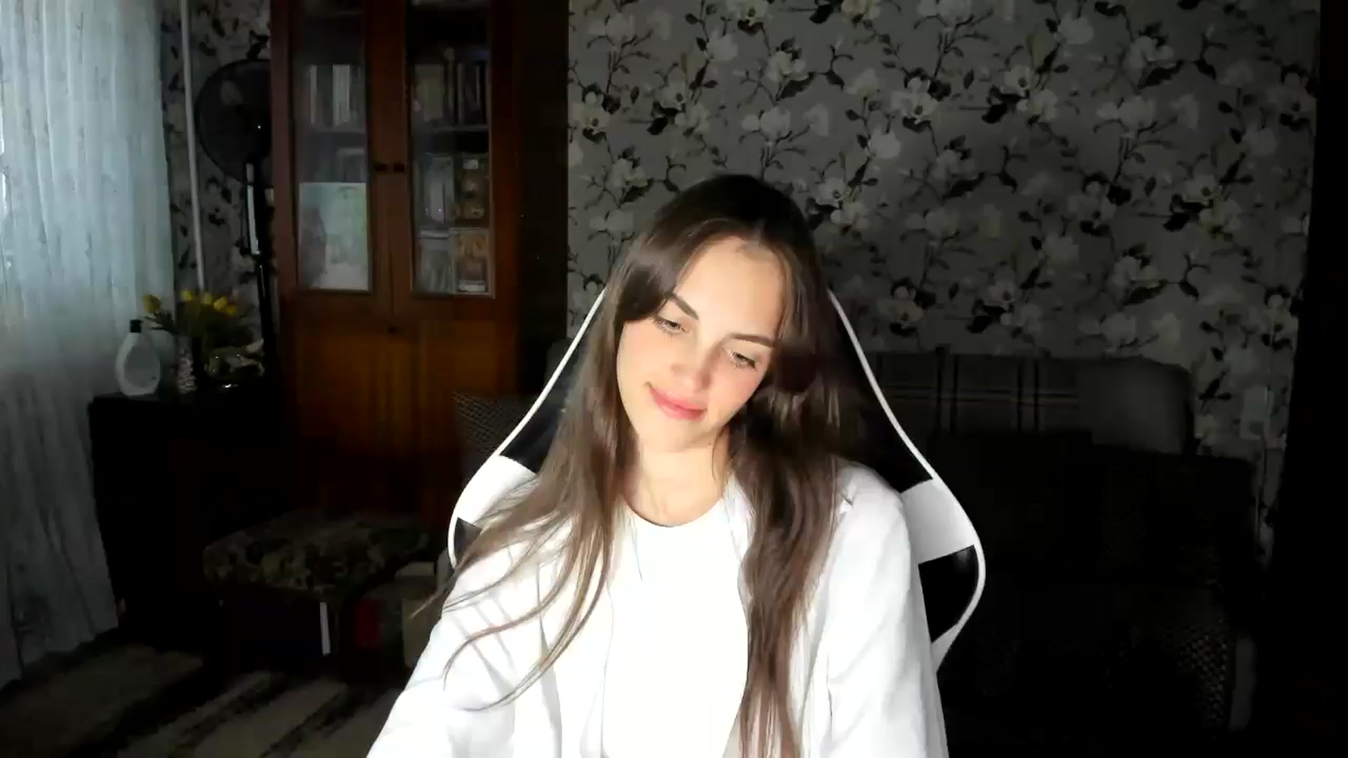 Gallery image thumbnail from Dashamoxy's myfreecams stream on, 10/01/2025, 15:18 image 12 of 20