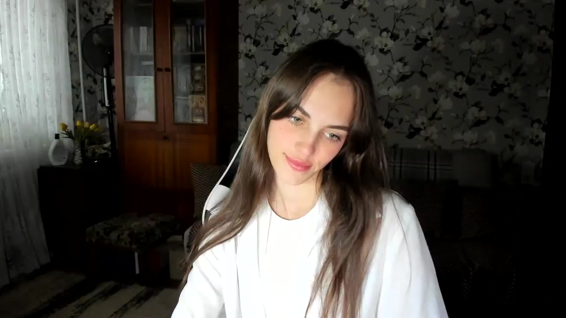 Gallery image thumbnail from Dashamoxy's myfreecams stream on, 10/01/2025, 15:18 image 7 of 20