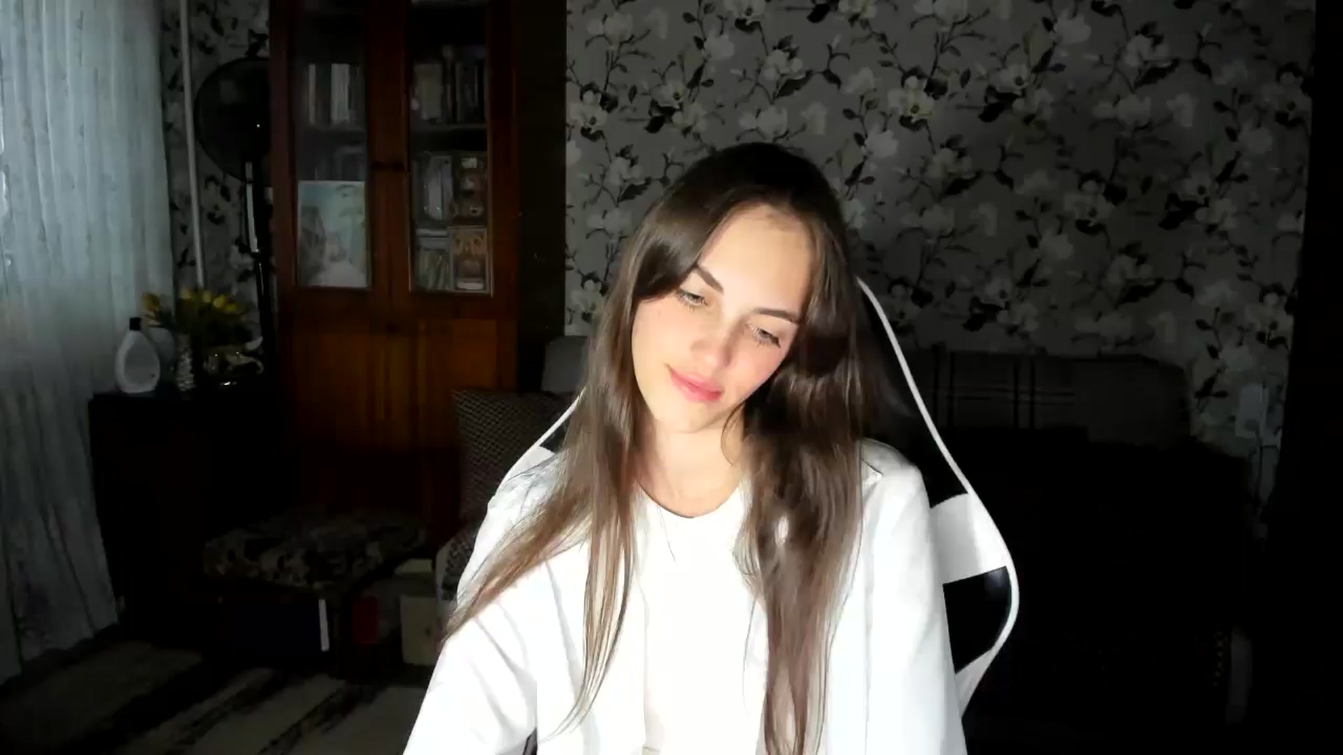 Gallery image thumbnail from Dashamoxy's myfreecams stream on, 10/01/2025, 15:18 image 17 of 20