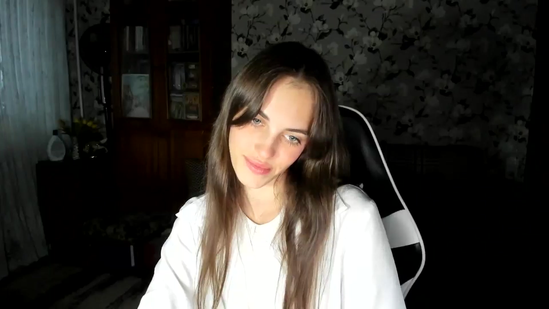 Gallery image thumbnail from Dashamoxy's myfreecams stream on, 10/01/2025, 15:18 image 18 of 20