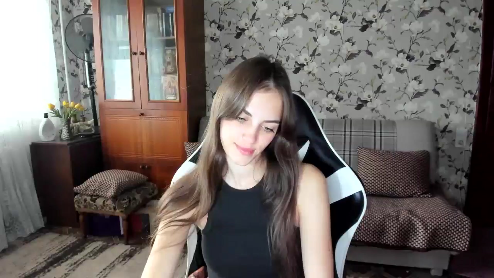Gallery image thumbnail from Dashamoxy's myfreecams stream on, 10/02/2025, 11:34 image 19 of 20