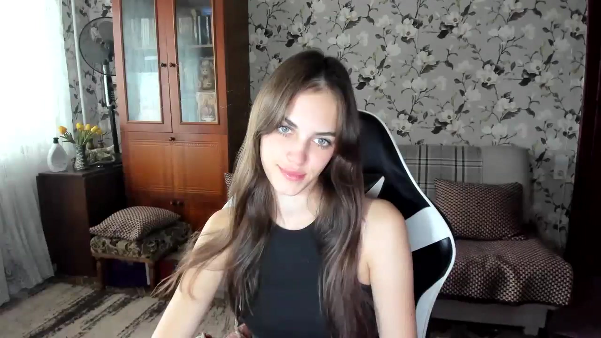 Gallery image thumbnail from Dashamoxy's myfreecams stream on, 10/02/2025, 11:34 image 12 of 20