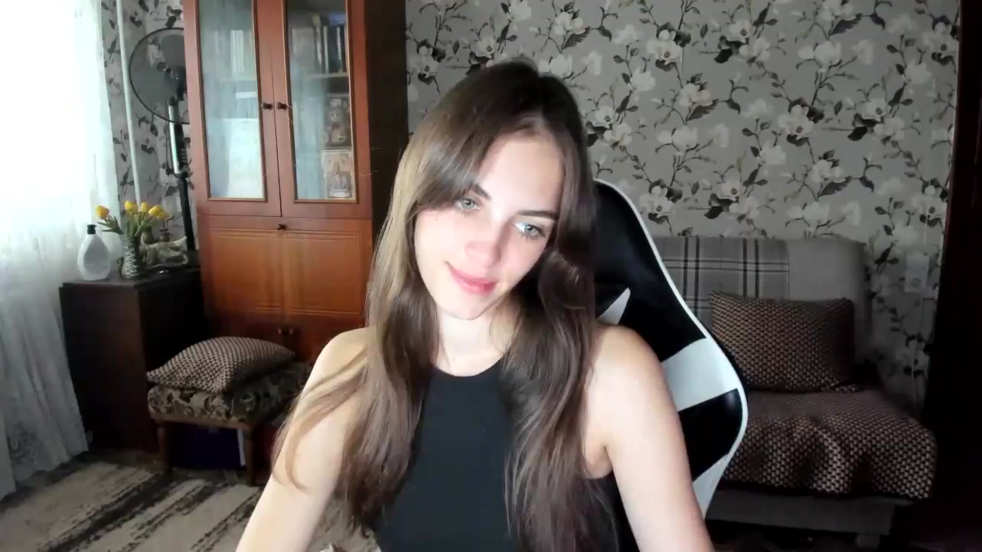 Gallery image thumbnail from Dashamoxy's myfreecams stream on, 10/02/2025, 11:34 image 10 of 20
