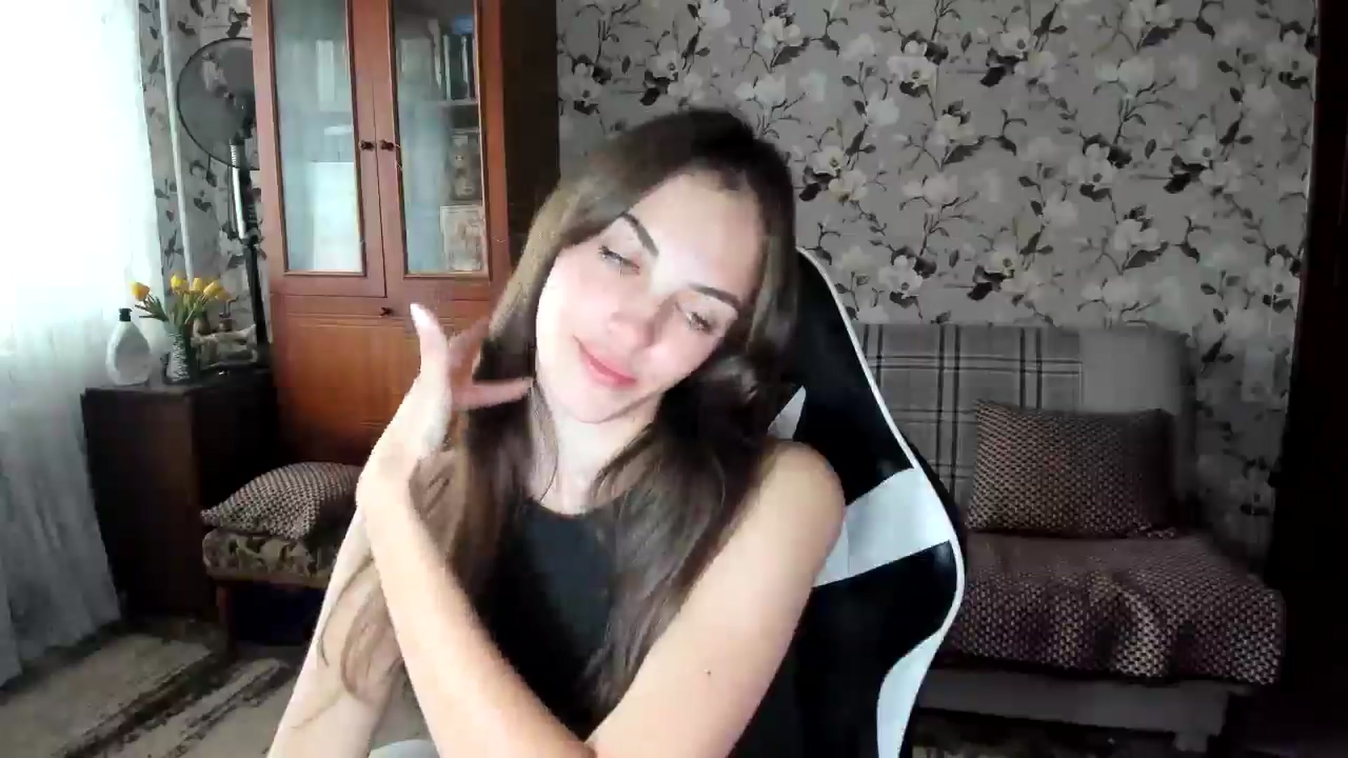 Gallery image thumbnail from Dashamoxy's myfreecams stream on, 10/02/2025, 12:33 image 17 of 20