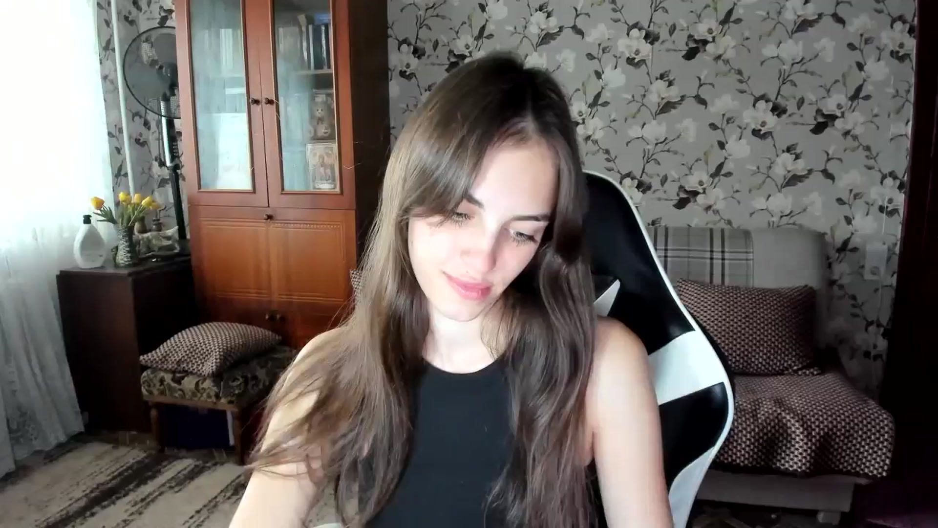 Gallery image thumbnail from Dashamoxy's myfreecams stream on, 10/02/2025, 12:33 image 1 of 20