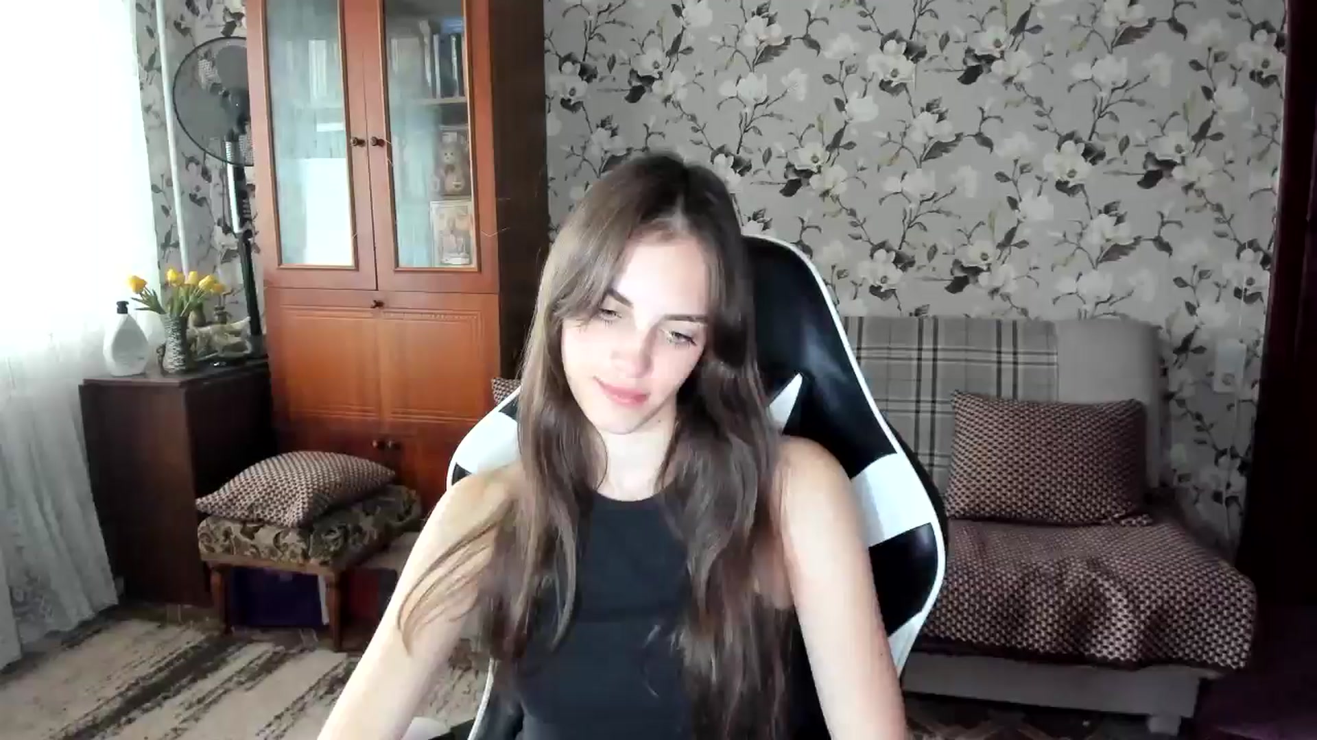 Gallery image thumbnail from Dashamoxy's myfreecams stream on, 10/02/2025, 12:33 image 15 of 20