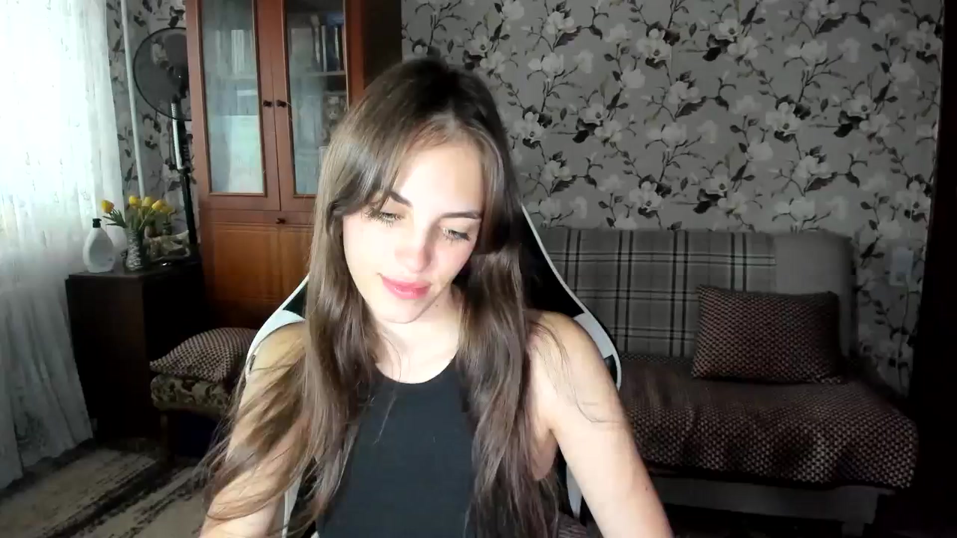Gallery image thumbnail from Dashamoxy's myfreecams stream on, 10/02/2025, 13:36 image 14 of 20