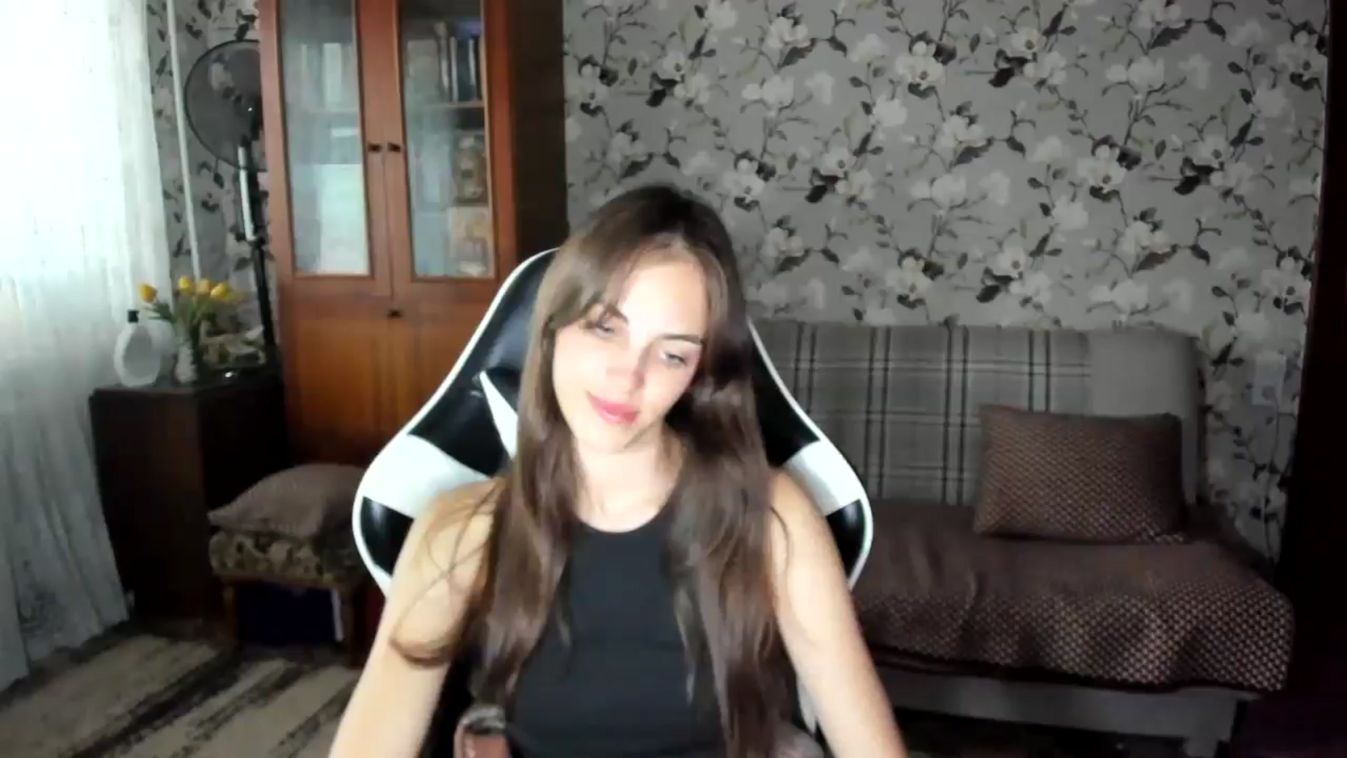 Gallery image thumbnail from Dashamoxy's myfreecams stream on, 10/02/2025, 13:36 image 2 of 20
