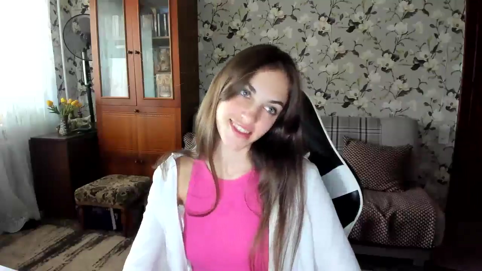 Gallery image thumbnail from Dashamoxy's myfreecams stream on, 10/05/2025, 11:58 image 6 of 20