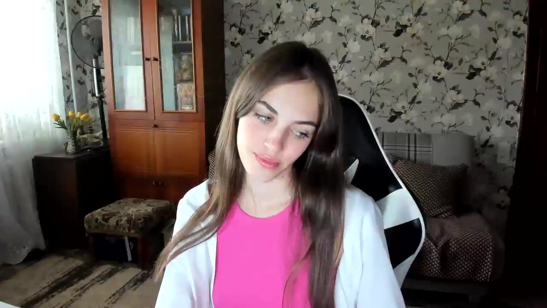 Gallery image thumbnail from Dashamoxy's myfreecams stream on, 10/05/2025, 12:35 image 8 of 20