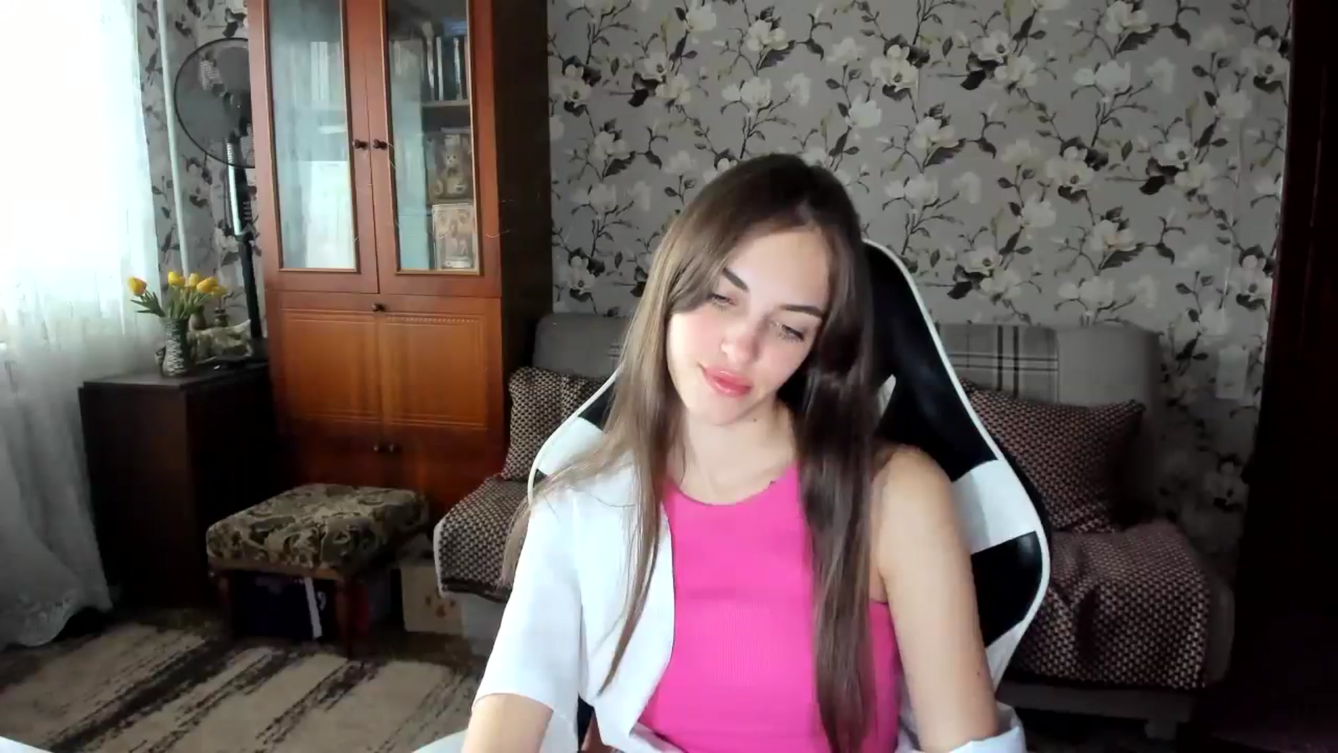Gallery image thumbnail from Dashamoxy's myfreecams stream on, 10/05/2025, 12:35 image 6 of 20