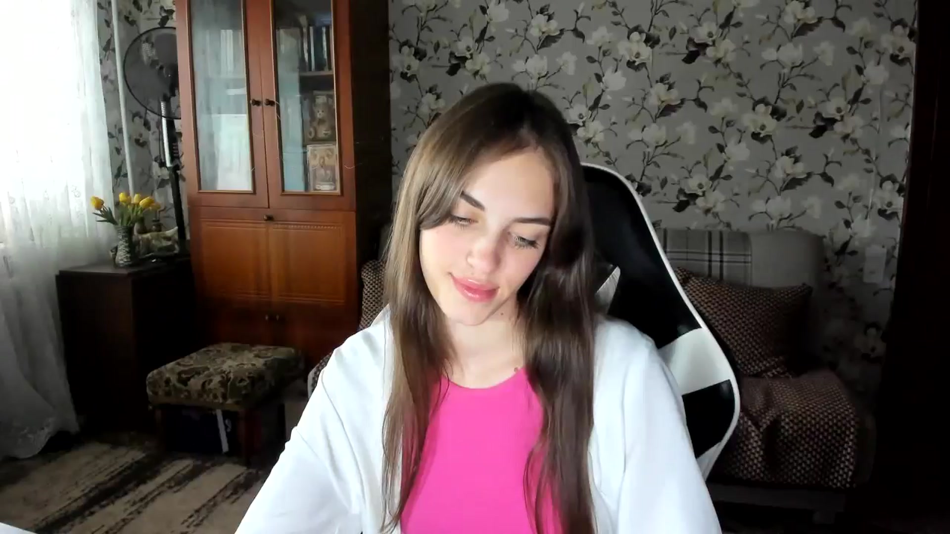 Gallery image thumbnail from Dashamoxy's myfreecams stream on, 10/05/2025, 12:35 image 12 of 20