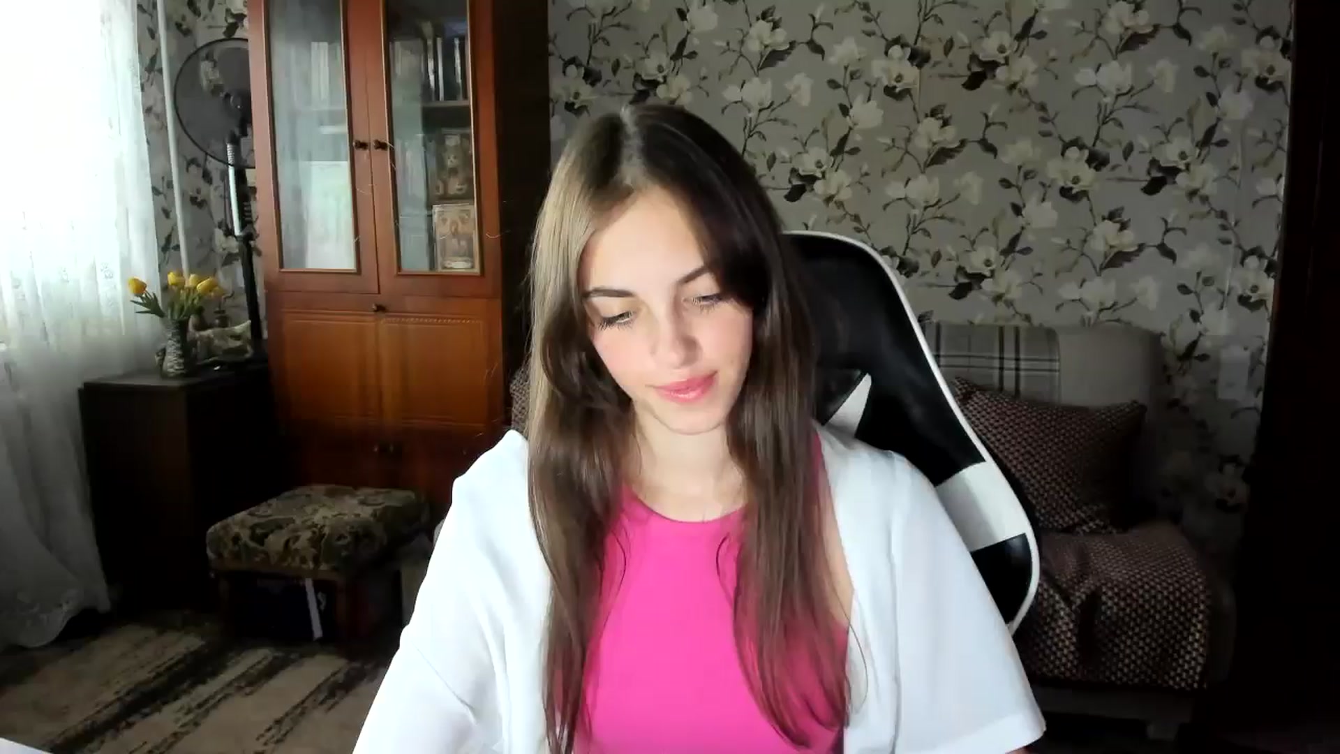 Gallery image thumbnail from Dashamoxy's myfreecams stream on, 10/05/2025, 13:45 image 1 of 20