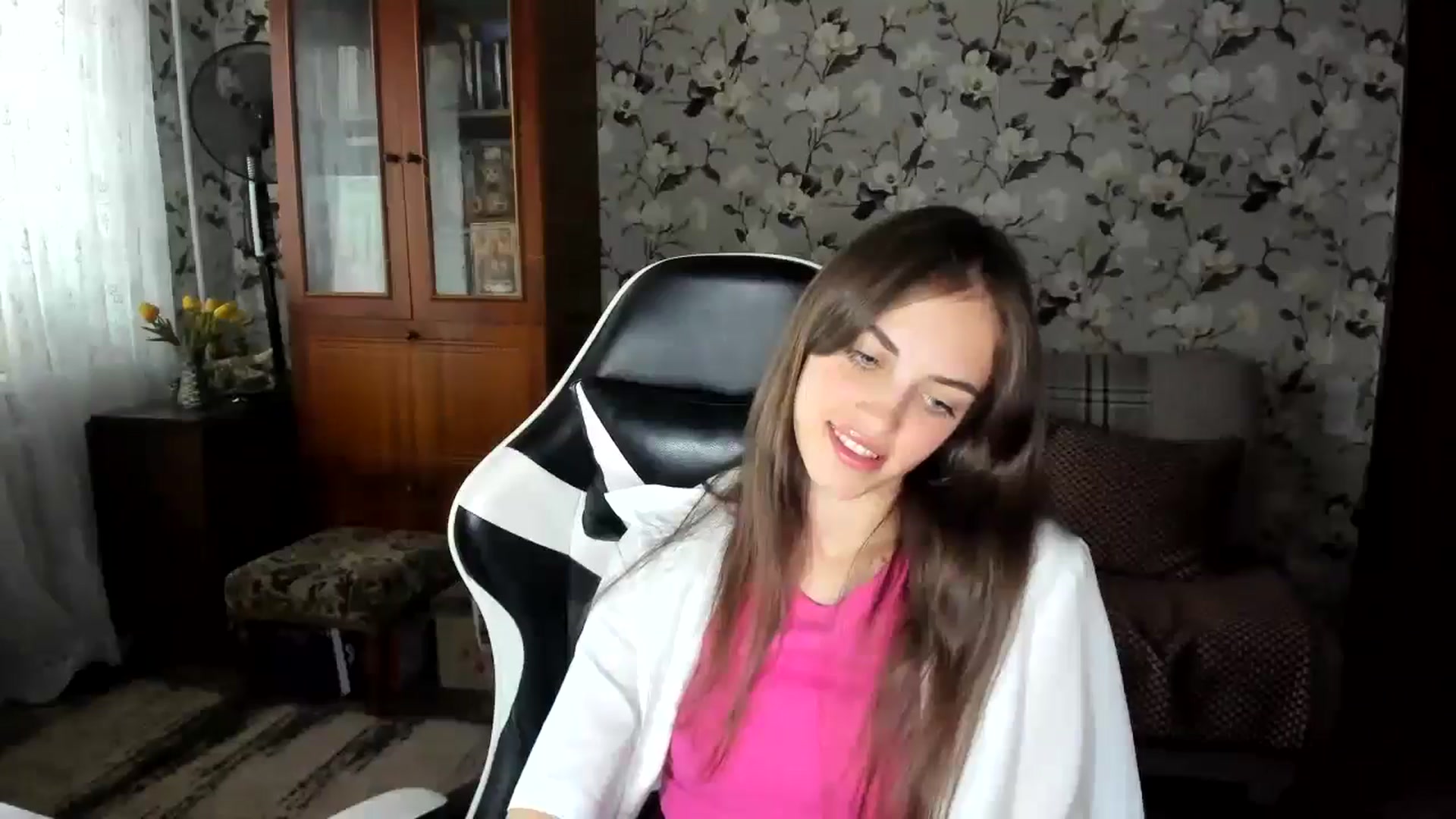 Gallery image thumbnail from Dashamoxy's myfreecams stream on, 10/05/2025, 13:45 image 19 of 20