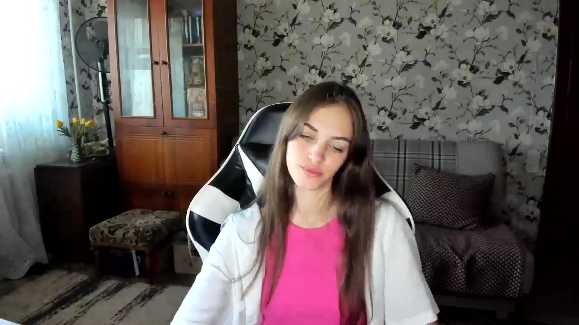 Gallery image thumbnail from Dashamoxy's myfreecams stream on, 10/05/2025, 13:45 image 9 of 20