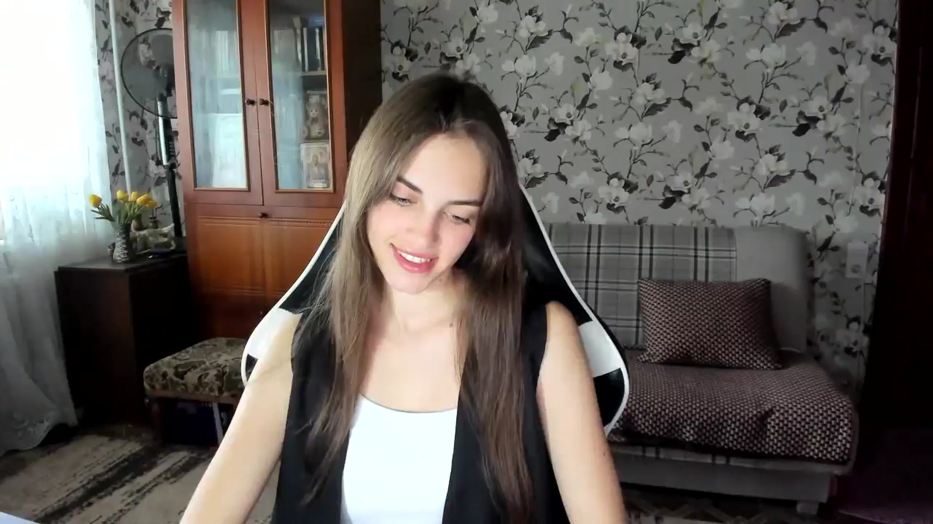Gallery image thumbnail from Dashamoxy's myfreecams stream on, 10/07/2025, 11:18 image 5 of 20