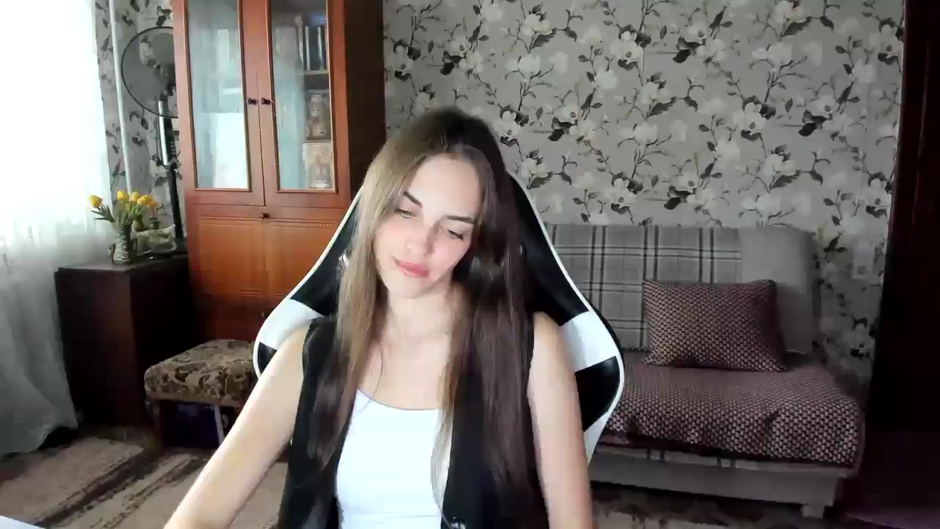 Gallery image thumbnail from Dashamoxy's myfreecams stream on, 10/07/2025, 11:18 image 15 of 20