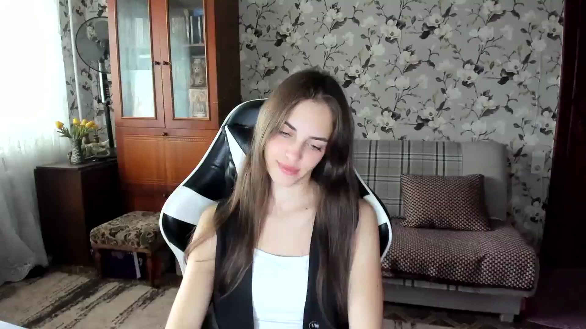 Gallery image thumbnail from Dashamoxy's myfreecams stream on, 10/07/2025, 11:18 image 17 of 20