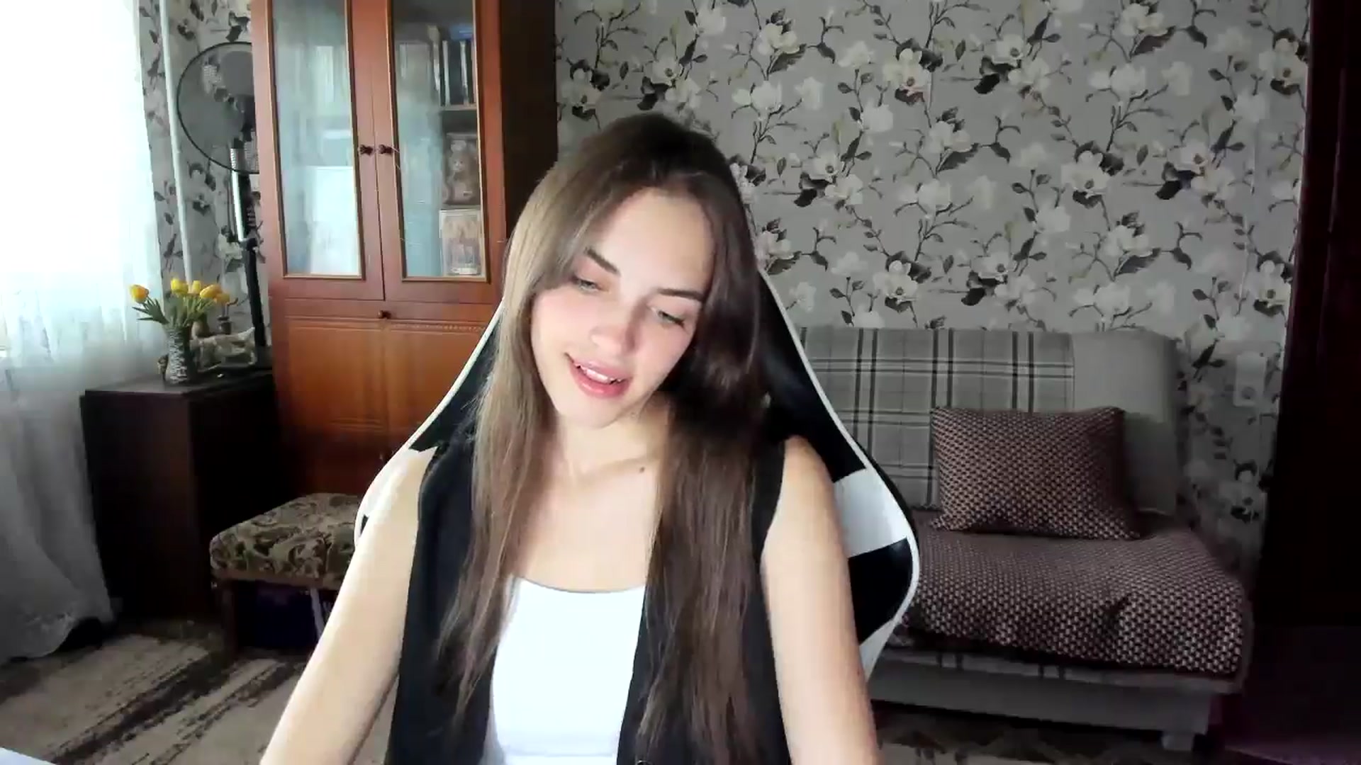 Gallery image thumbnail from Dashamoxy's myfreecams stream on, 10/07/2025, 11:18 image 2 of 20