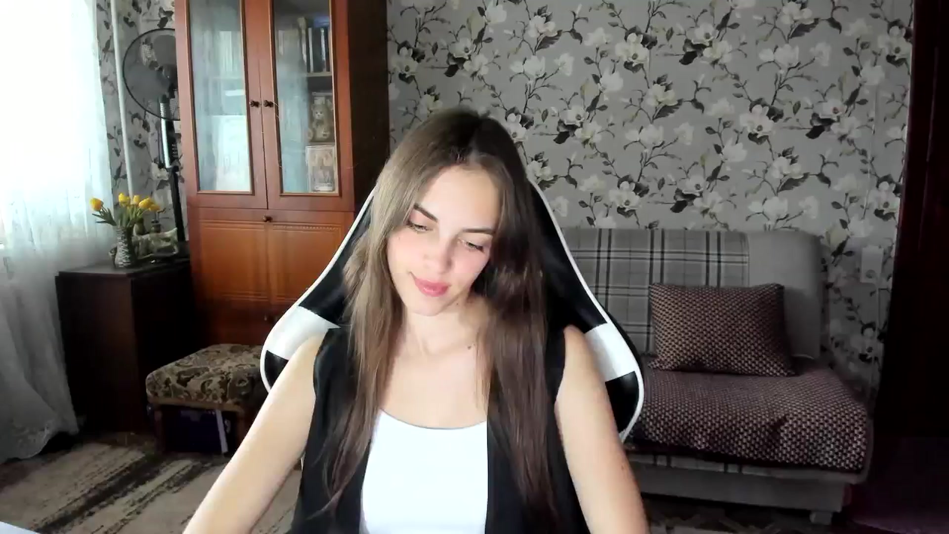 Gallery image thumbnail from Dashamoxy's myfreecams stream on, 10/07/2025, 11:18 image 8 of 20