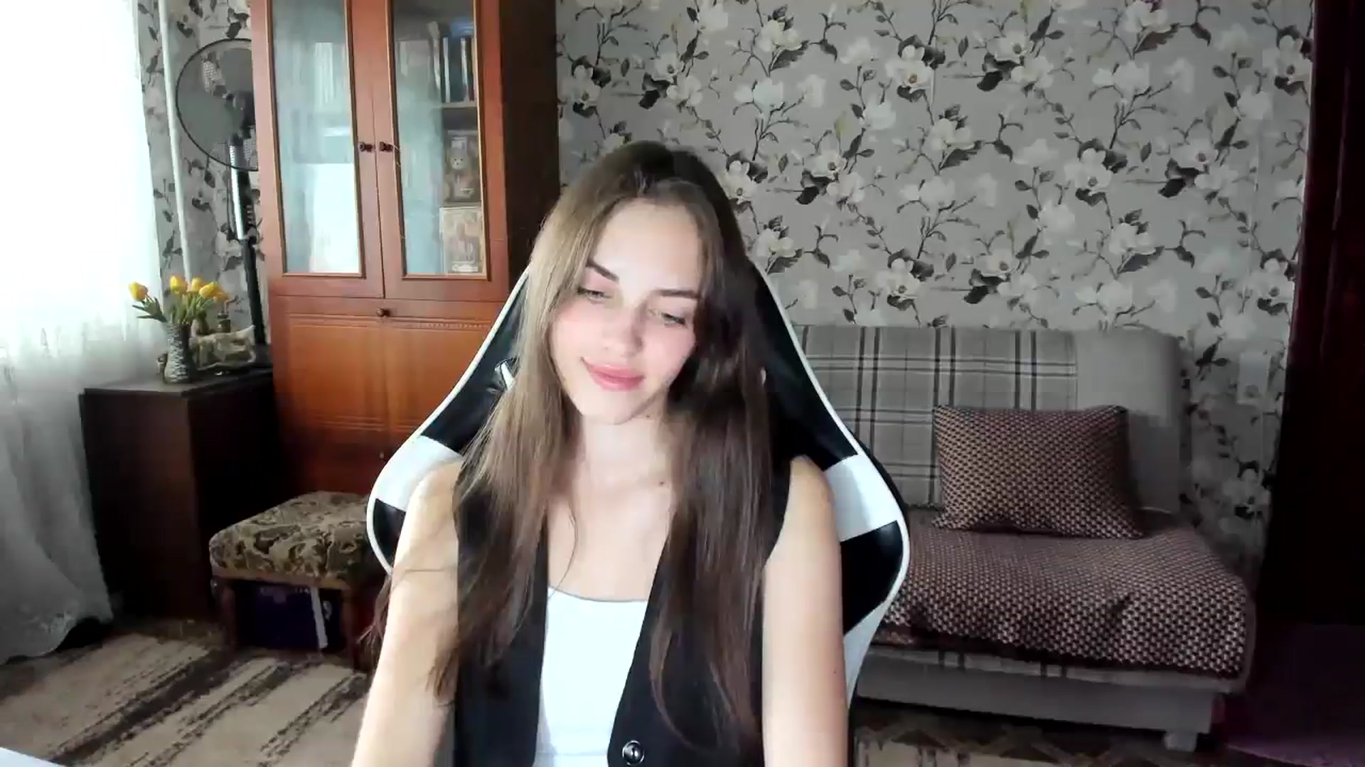 Gallery image thumbnail from Dashamoxy's myfreecams stream on, 10/07/2025, 11:18 image 18 of 20