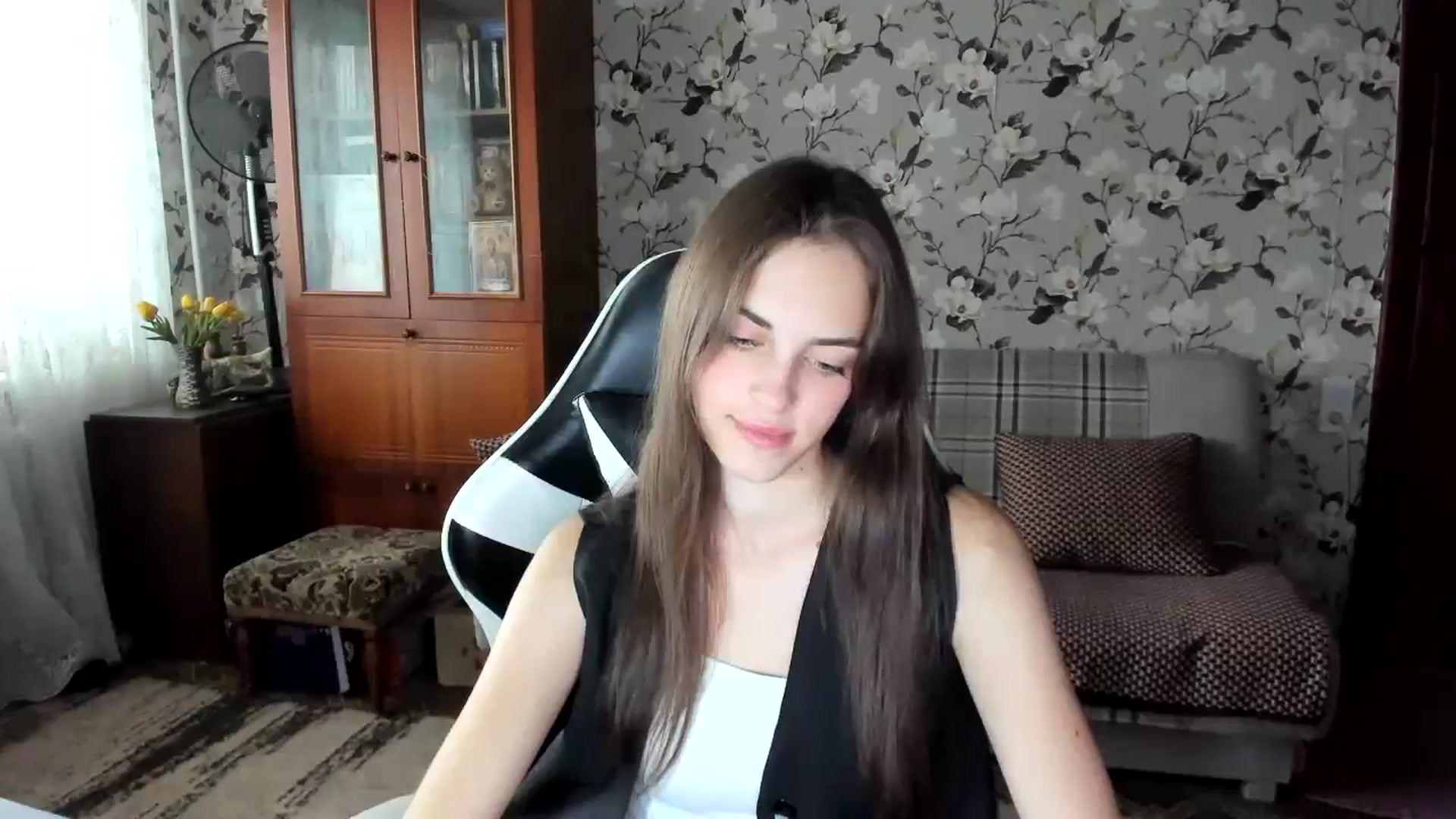 Gallery image thumbnail from Dashamoxy's myfreecams stream on, 10/07/2025, 11:44 image 9 of 20
