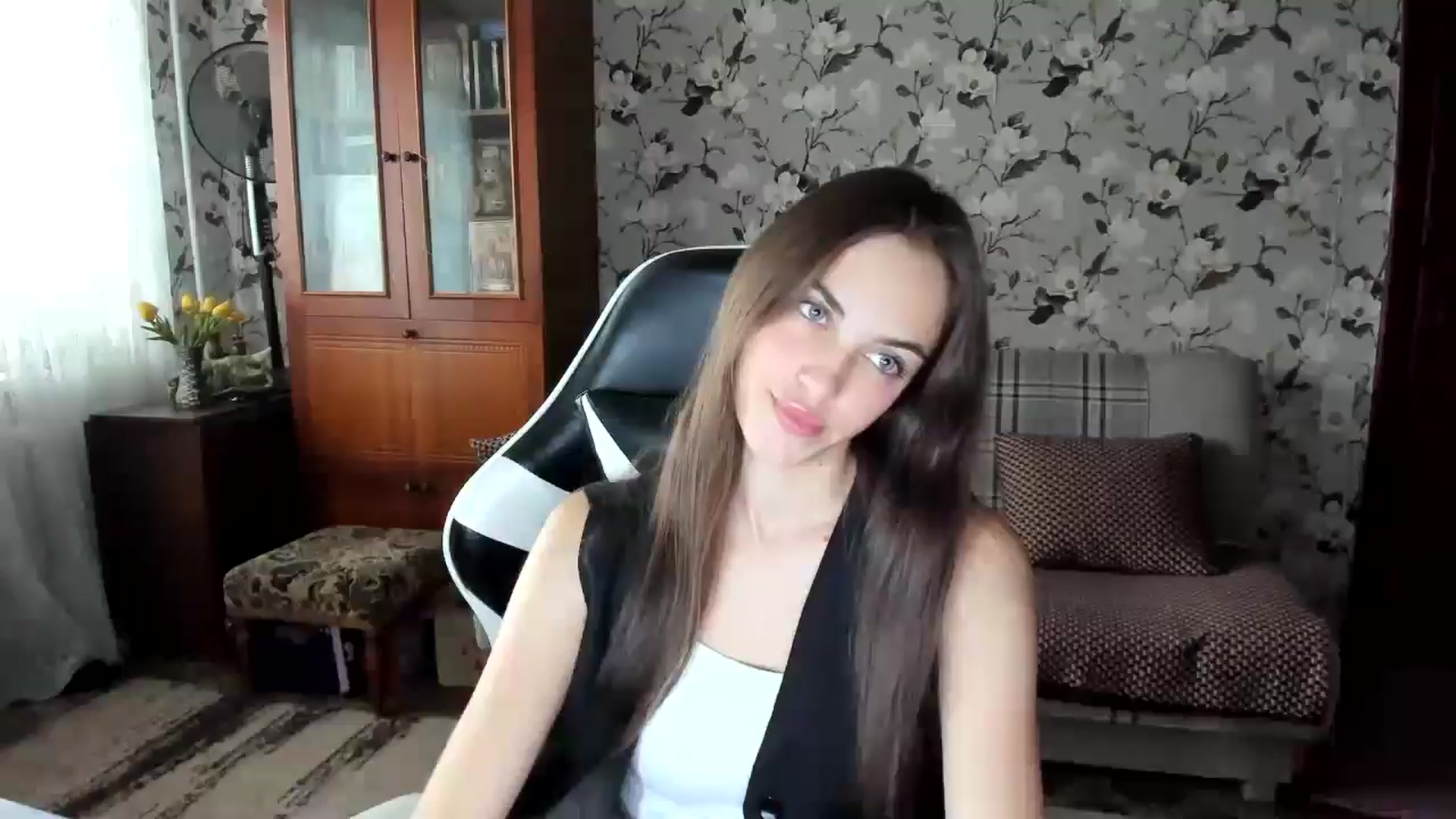 Gallery image thumbnail from Dashamoxy's myfreecams stream on, 10/07/2025, 11:44 image 1 of 20