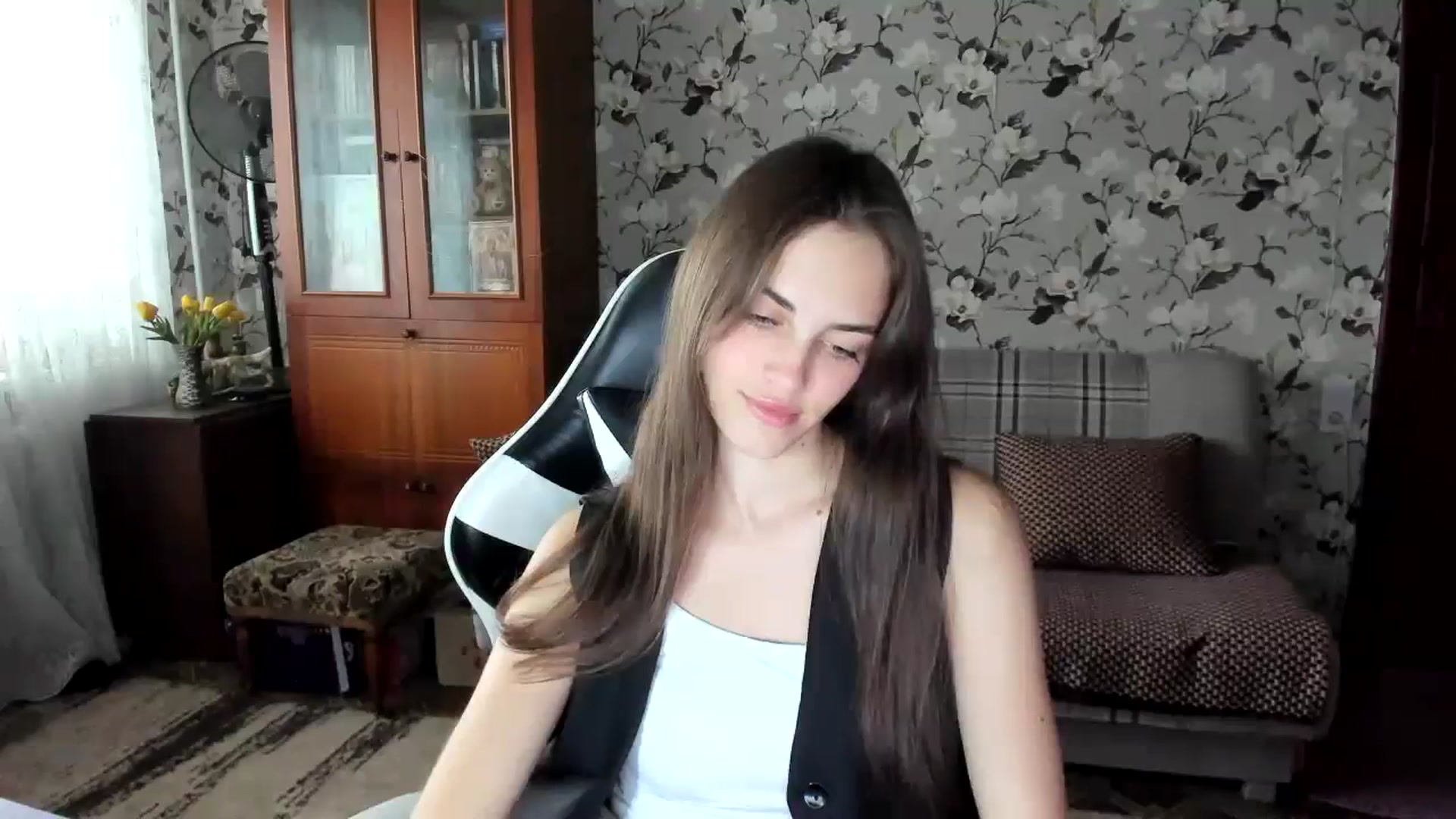 Gallery image thumbnail from Dashamoxy's myfreecams stream on, 10/07/2025, 11:44 image 11 of 20