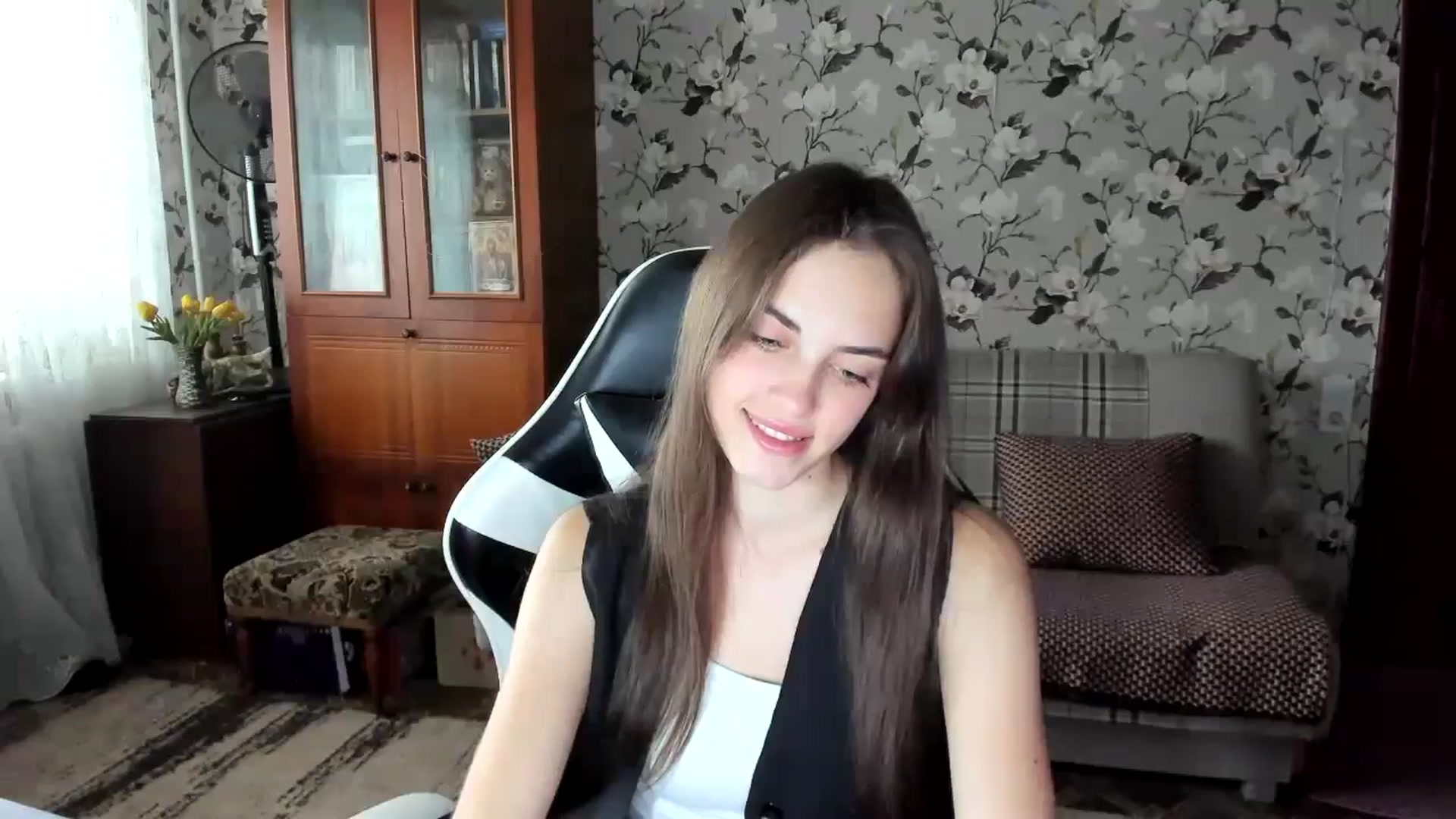 Gallery image thumbnail from Dashamoxy's myfreecams stream on, 10/07/2025, 11:44 image 2 of 20