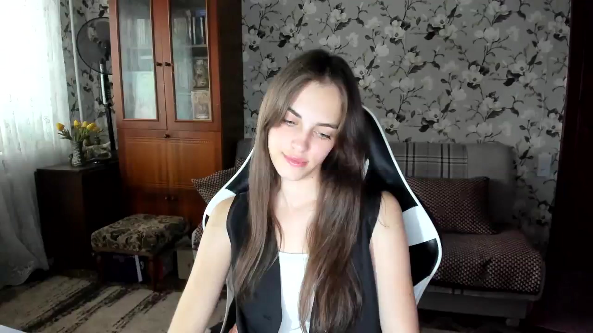 Gallery image thumbnail from Dashamoxy's myfreecams stream on, 10/07/2025, 12:26 image 5 of 20