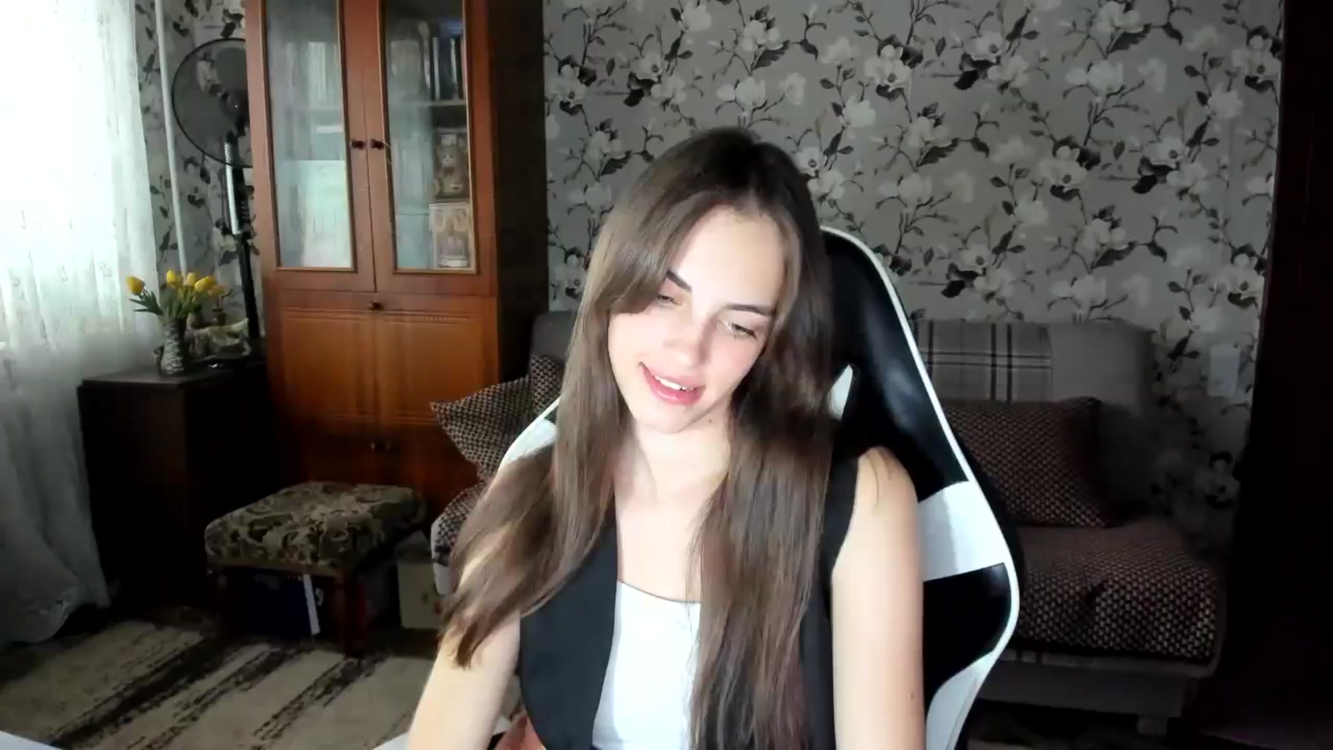 Gallery image thumbnail from Dashamoxy's myfreecams stream on, 10/07/2025, 12:26 image 13 of 20