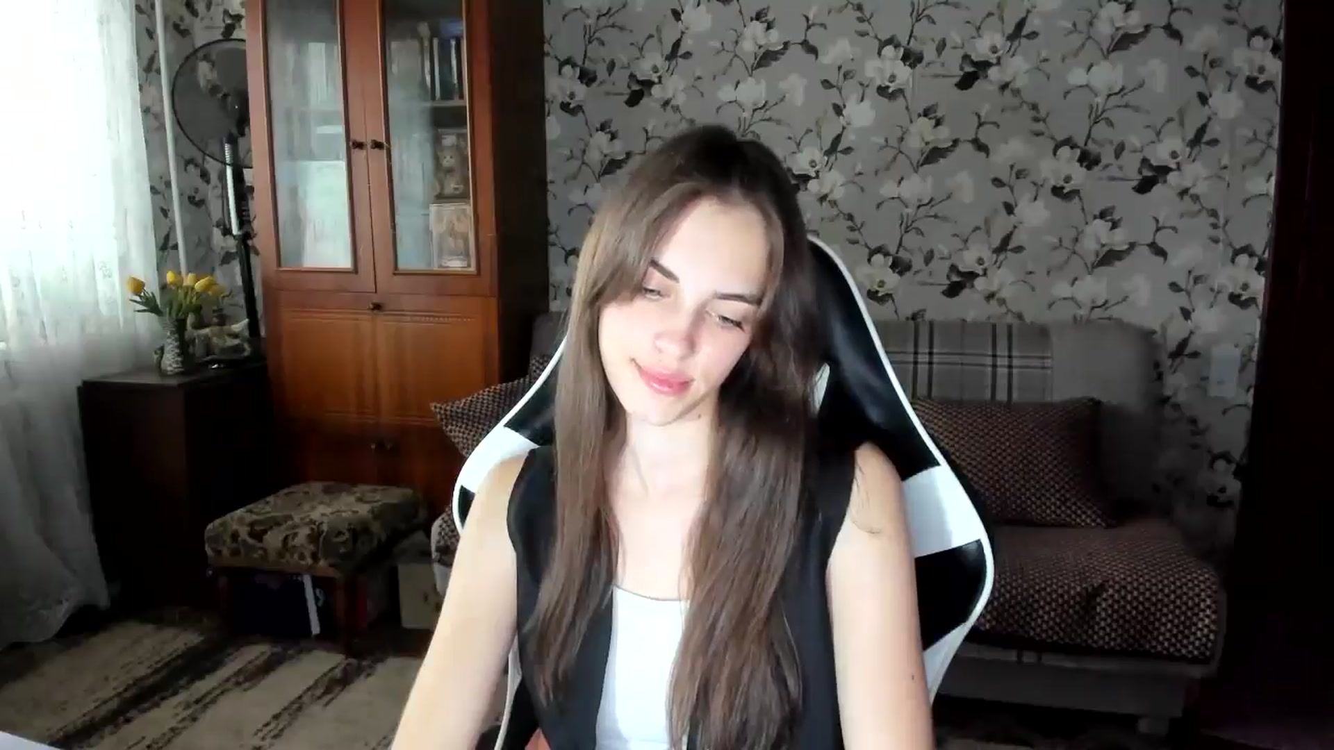 Gallery image thumbnail from Dashamoxy's myfreecams stream on, 10/07/2025, 12:26 image 3 of 20