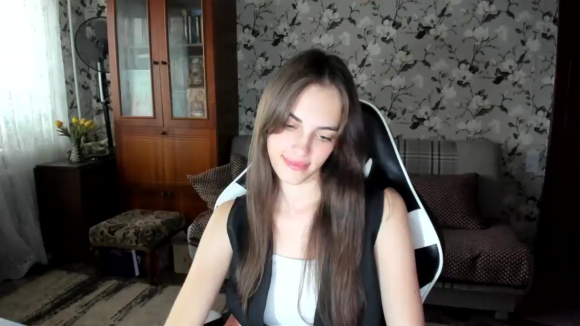 Gallery image thumbnail from Dashamoxy's myfreecams stream on, 10/07/2025, 12:26 image 12 of 20