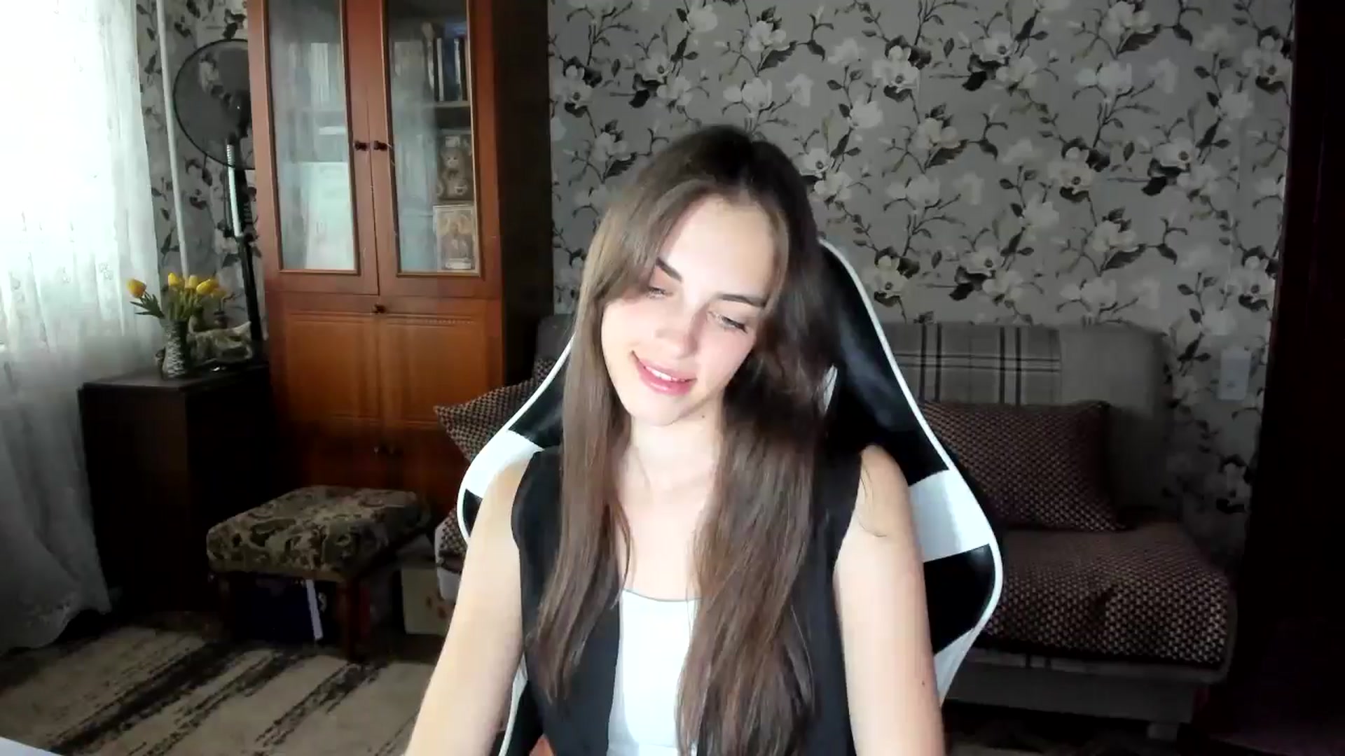 Gallery image thumbnail from Dashamoxy's myfreecams stream on, 10/07/2025, 12:26 image 4 of 20